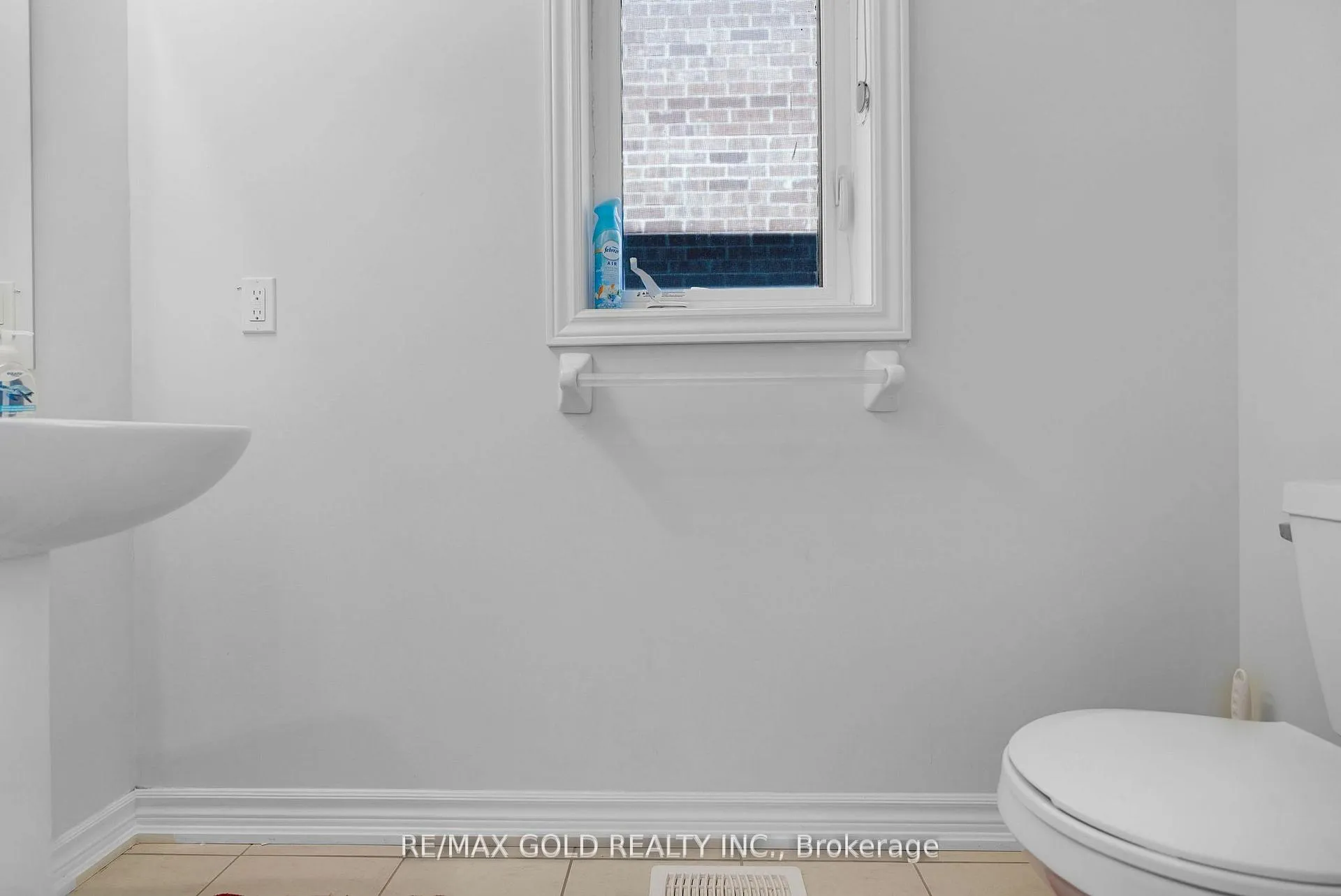Photo 15 of 109 Palace Street, Thorold, Thorold Downtown — HOMEH