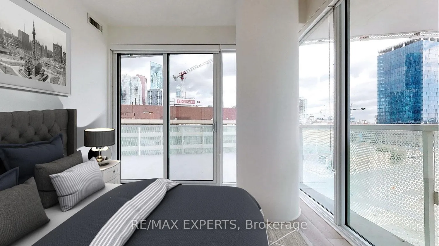 Photo 7 of Unit 723, 15 Queens Quay E, Toronto, Waterfront Communities — HOMEH