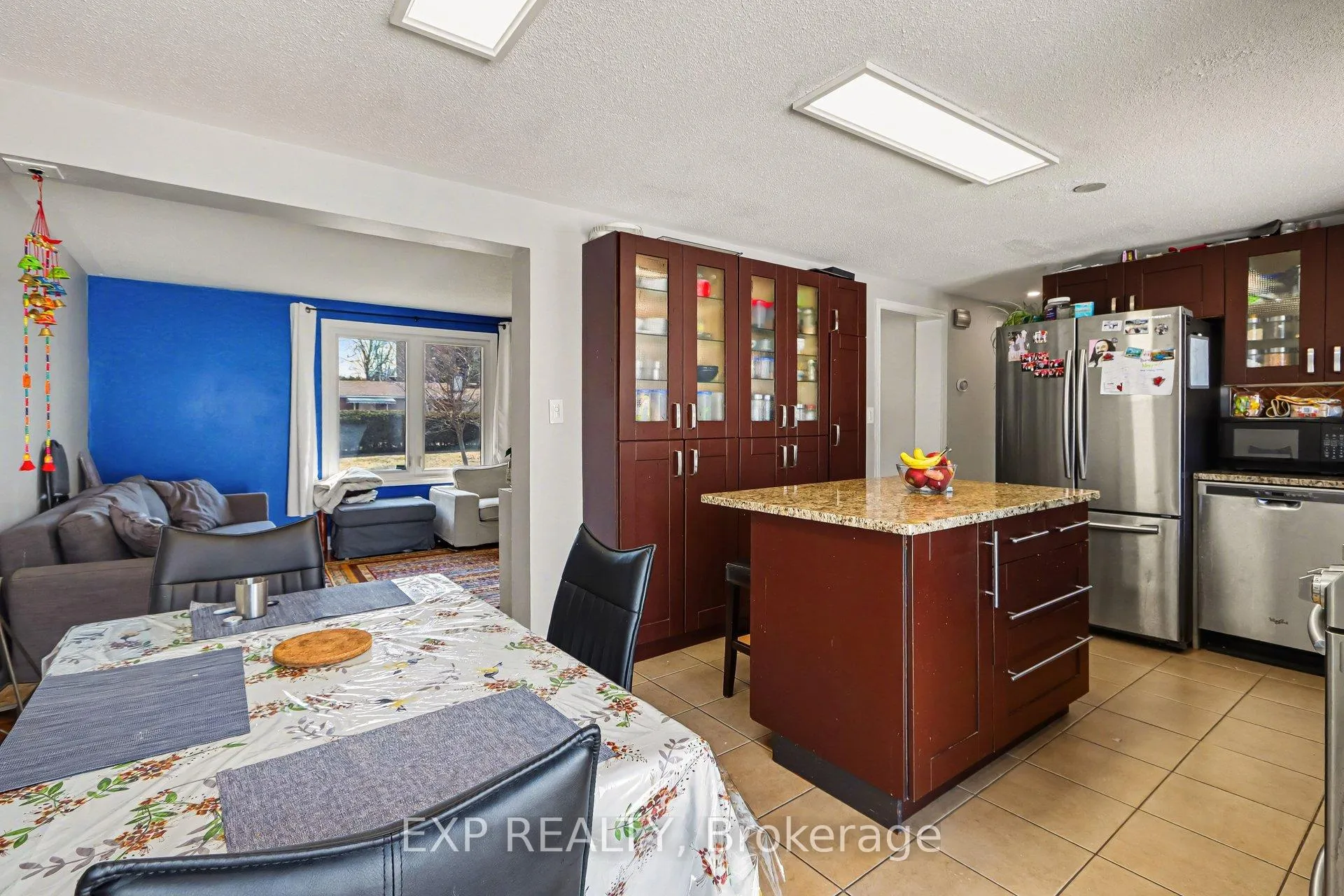 Photo 7 of 2 Folkstone Court, Ottawa, Sheffield Glen/Industrial Park — HOMEH