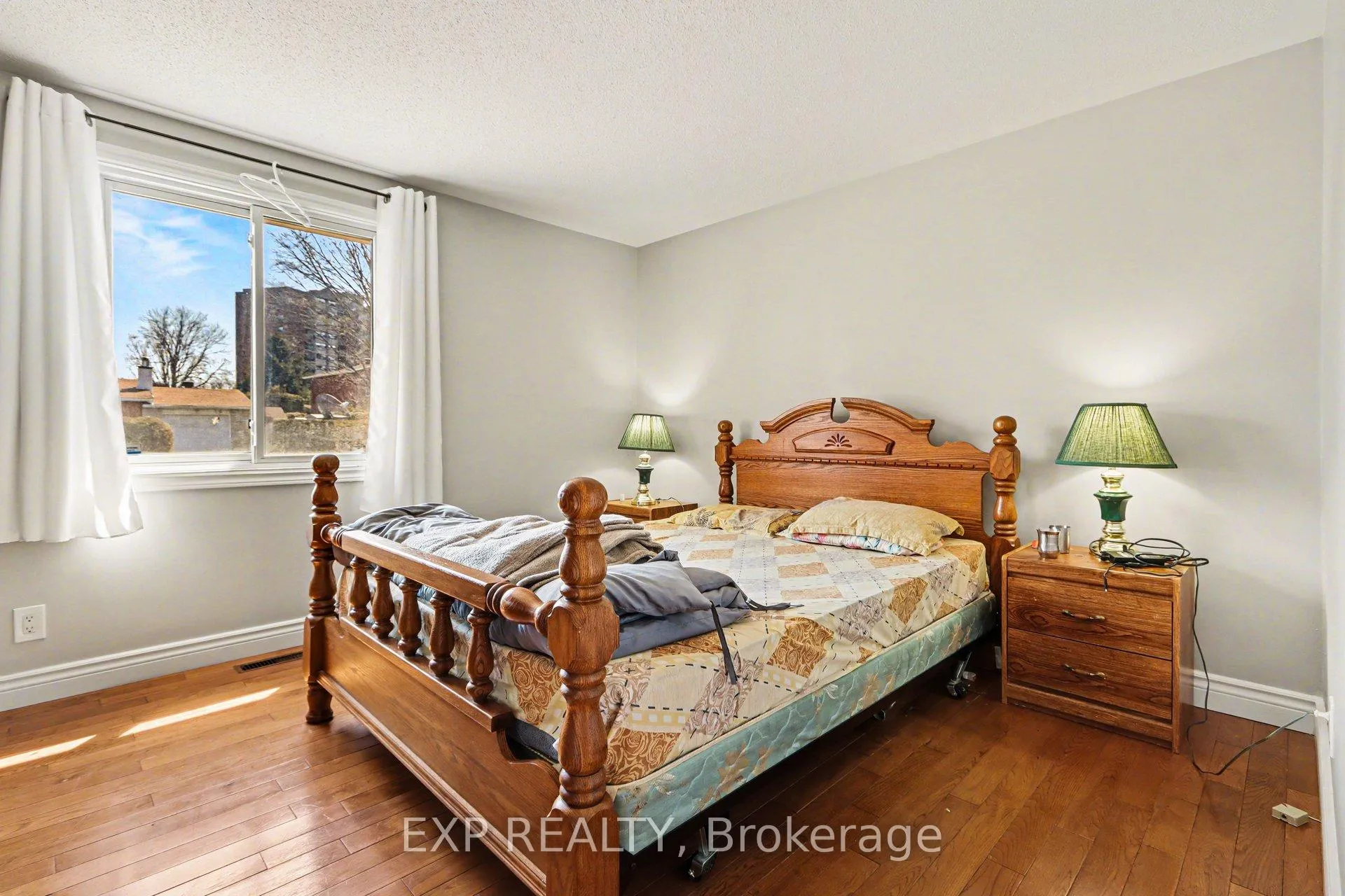 Photo 10 of 2 Folkstone Court, Ottawa, Sheffield Glen/Industrial Park — HOMEH