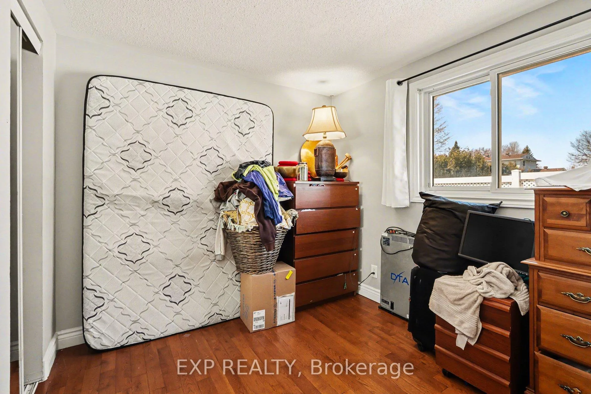 Photo 13 of 2 Folkstone Court, Ottawa, Sheffield Glen/Industrial Park — HOMEH