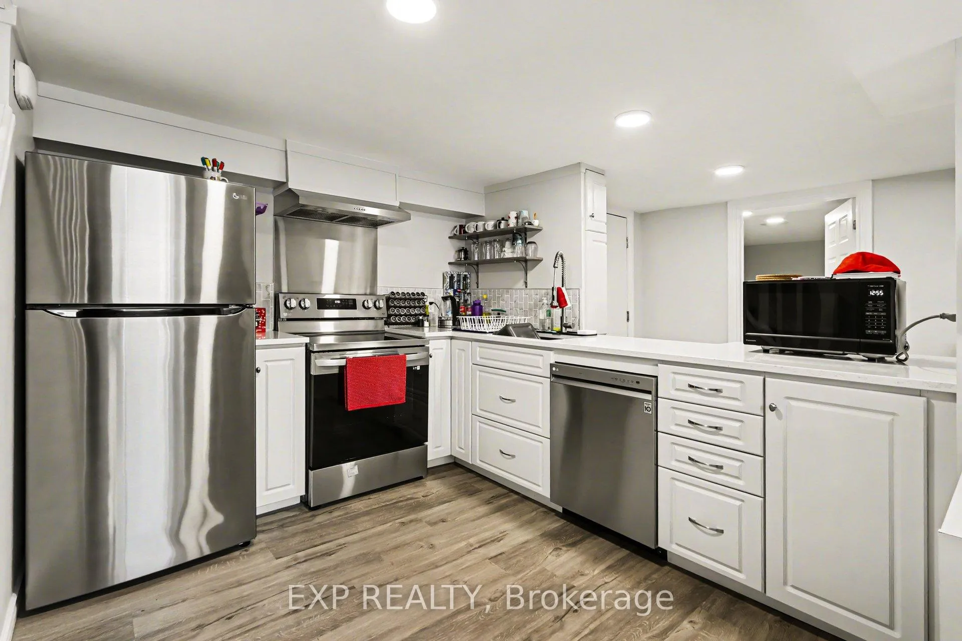 Photo 20 of 2 Folkstone Court, Ottawa, Sheffield Glen/Industrial Park — HOMEH