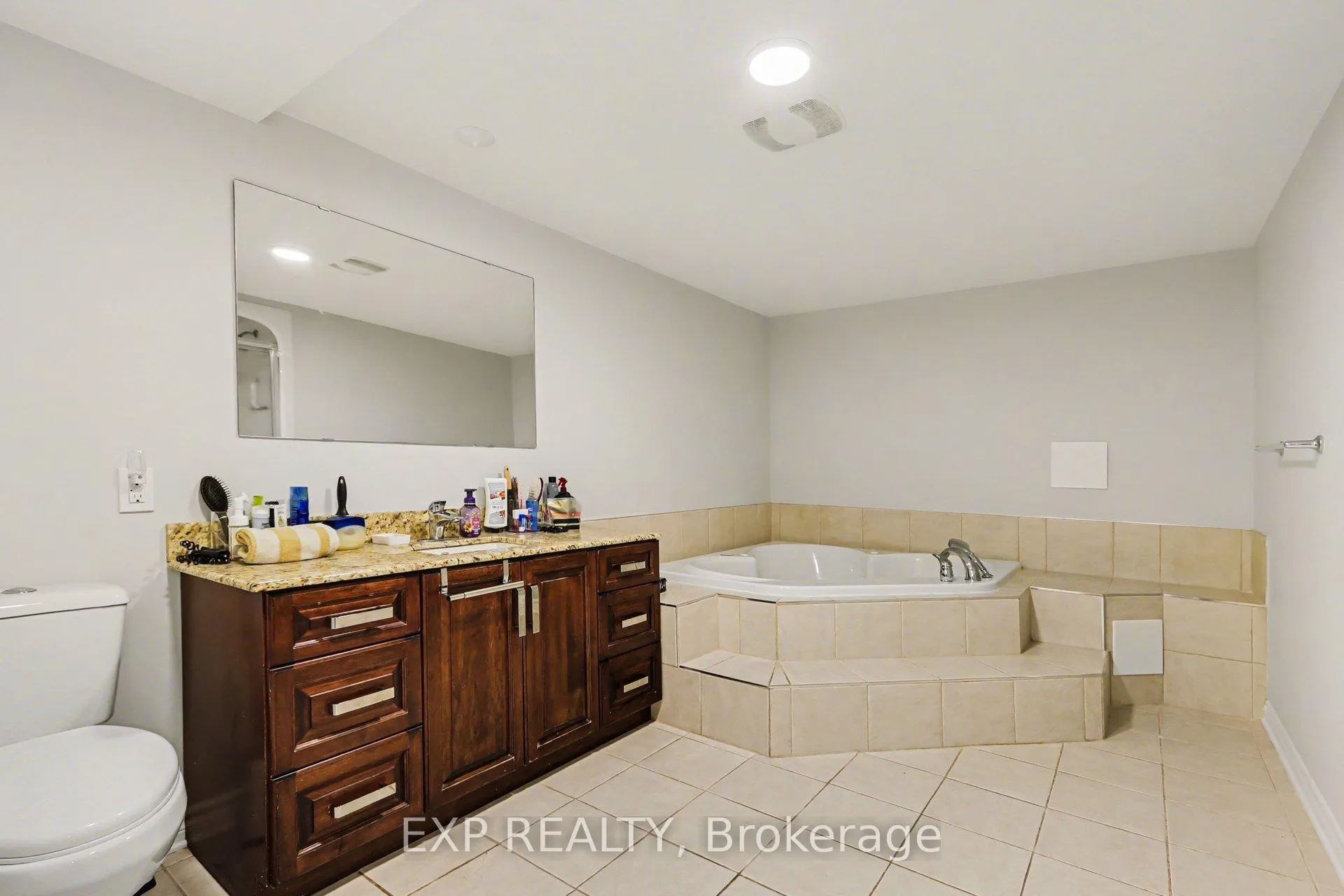 Photo 24 of 2 Folkstone Court, Ottawa, Sheffield Glen/Industrial Park — HOMEH