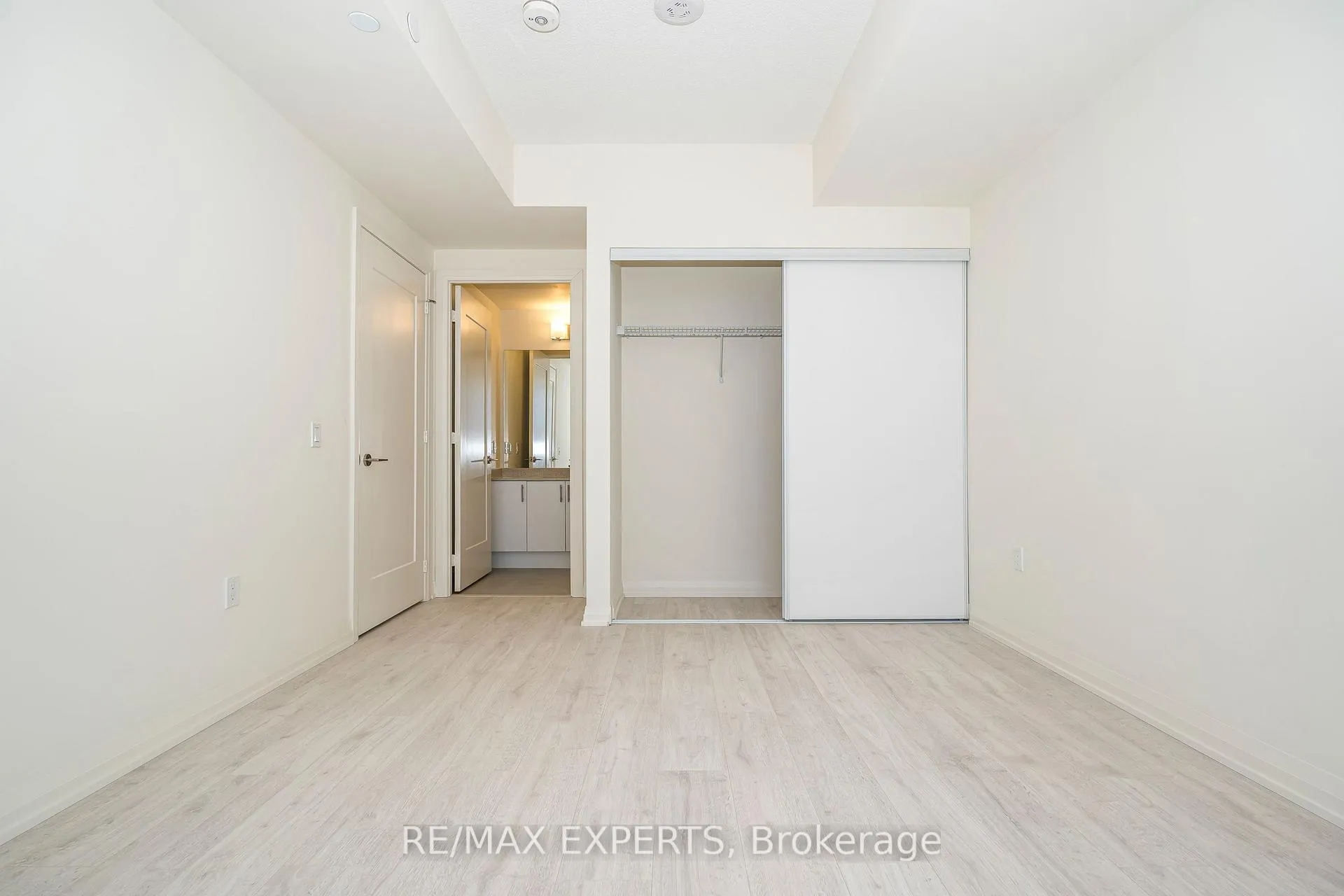 Photo 4 of Unit 210, 8960 Jane Street, Vaughan, Maple — HOMEH