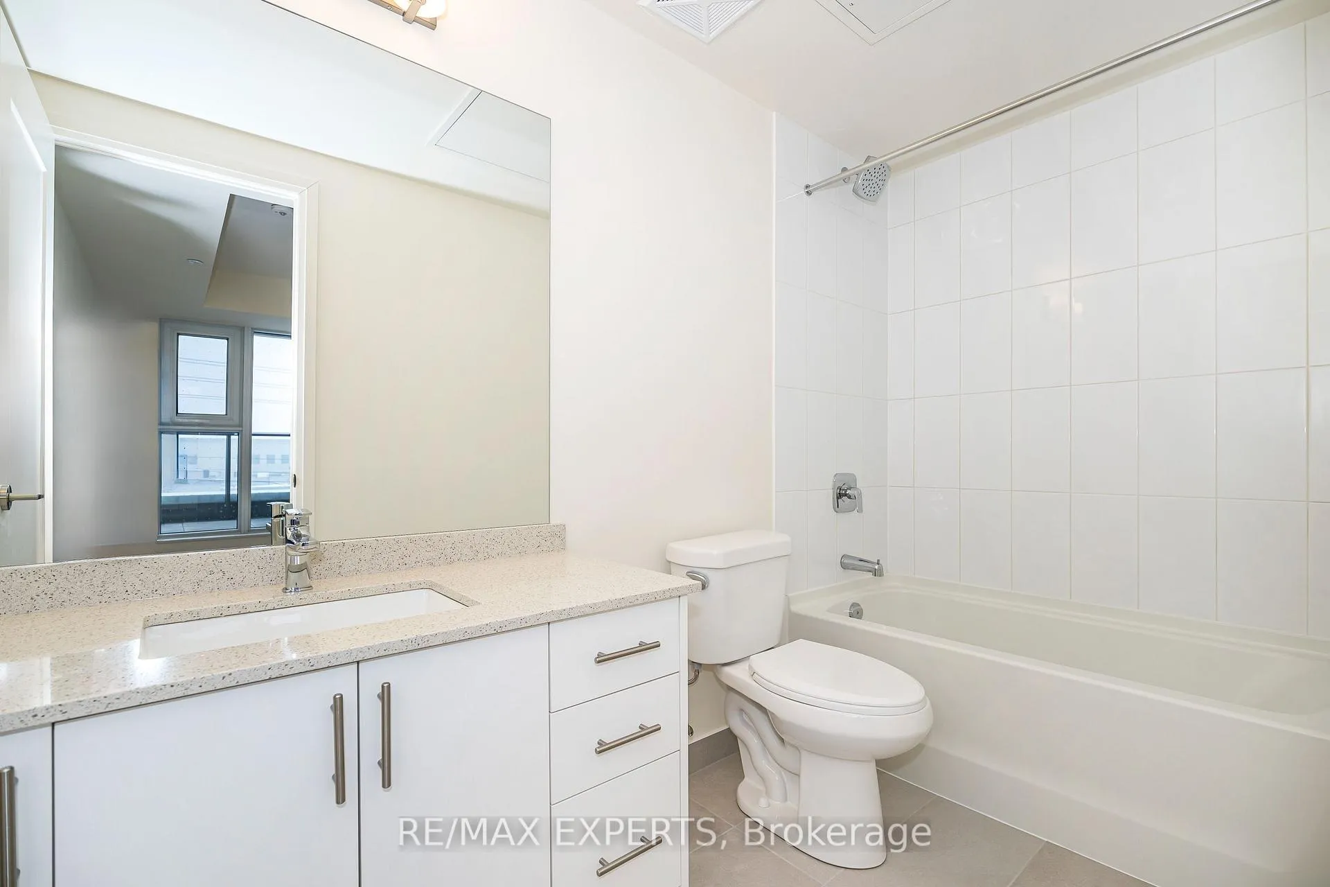 Photo 6 of Unit 210, 8960 Jane Street, Vaughan, Maple — HOMEH