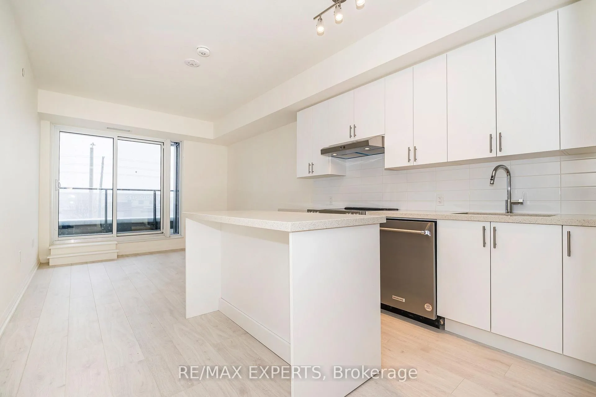Photo 12 of Unit 210, 8960 Jane Street, Vaughan, Maple — HOMEH