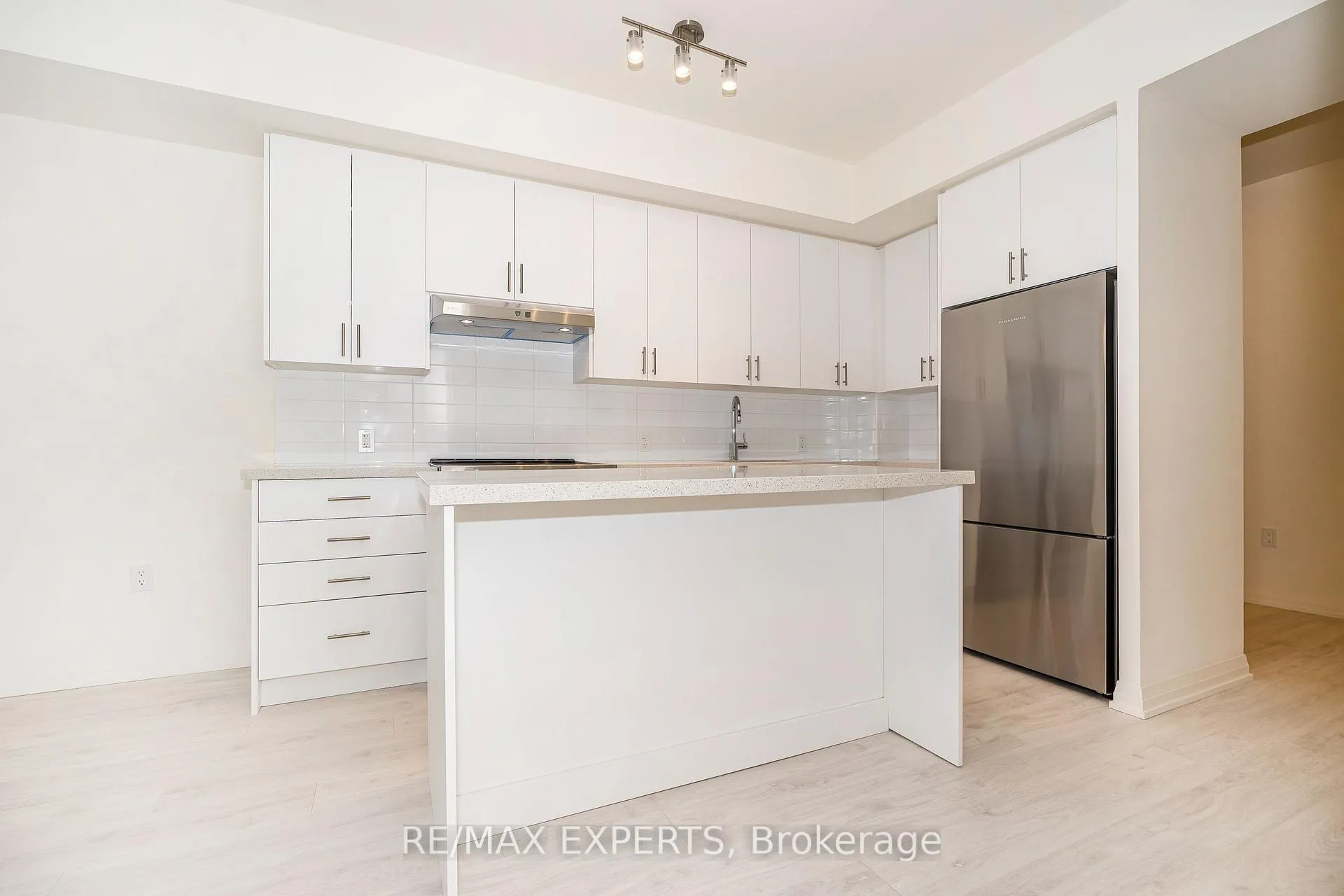 Photo 14 of Unit 210, 8960 Jane Street, Vaughan, Maple — HOMEH