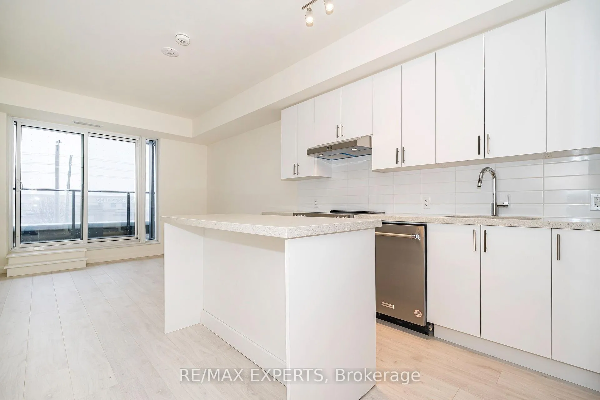 Photo 15 of Unit 210, 8960 Jane Street, Vaughan, Maple — HOMEH