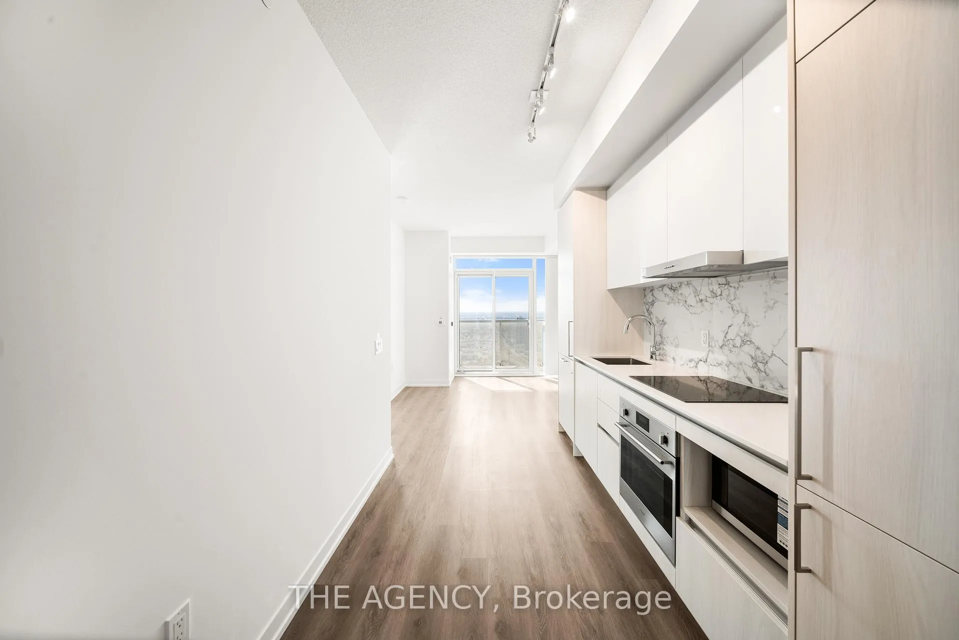 Photo 4 of Unit 4508, 225 Commerce Street, Vaughan, Vaughan Corporate Centre — HOMEH