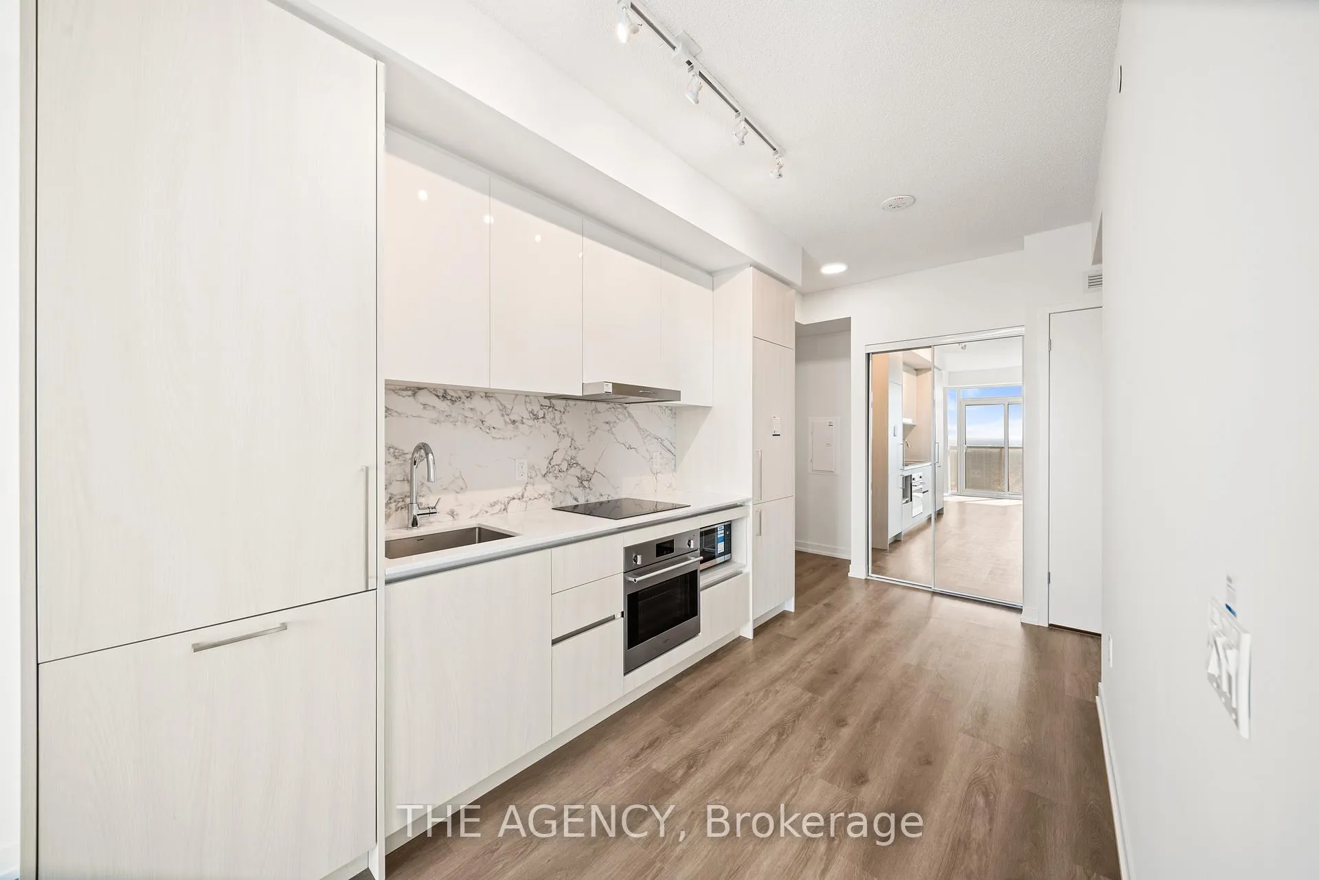 Photo 5 of Unit 4508, 225 Commerce Street, Vaughan, Vaughan Corporate Centre — HOMEH