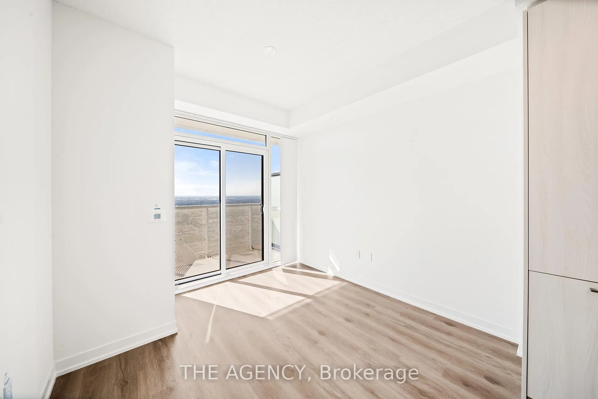 Photo 6 of Unit 4508, 225 Commerce Street, Vaughan, Vaughan Corporate Centre — HOMEH