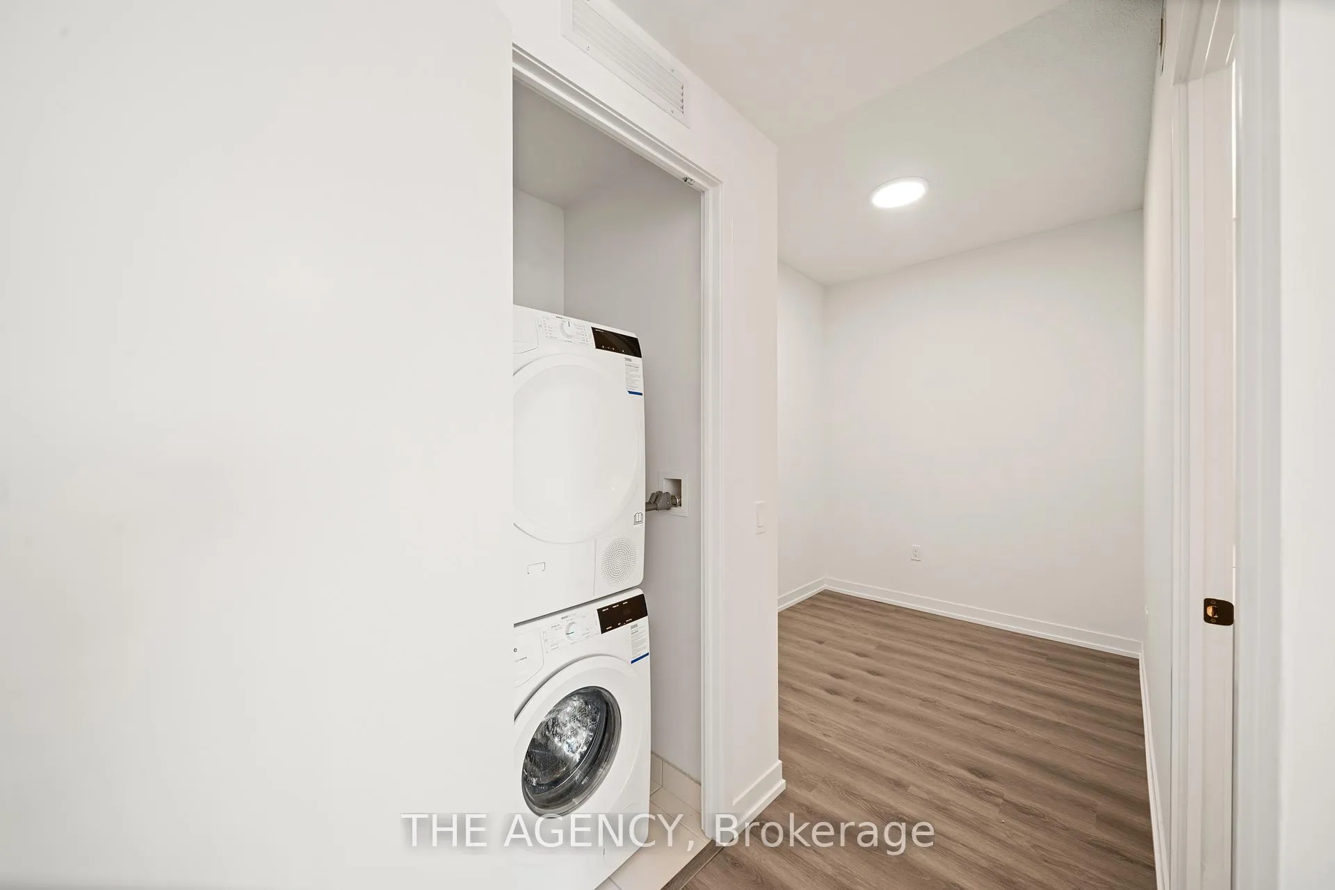 Photo 10 of Unit 4508, 225 Commerce Street, Vaughan, Vaughan Corporate Centre — HOMEH