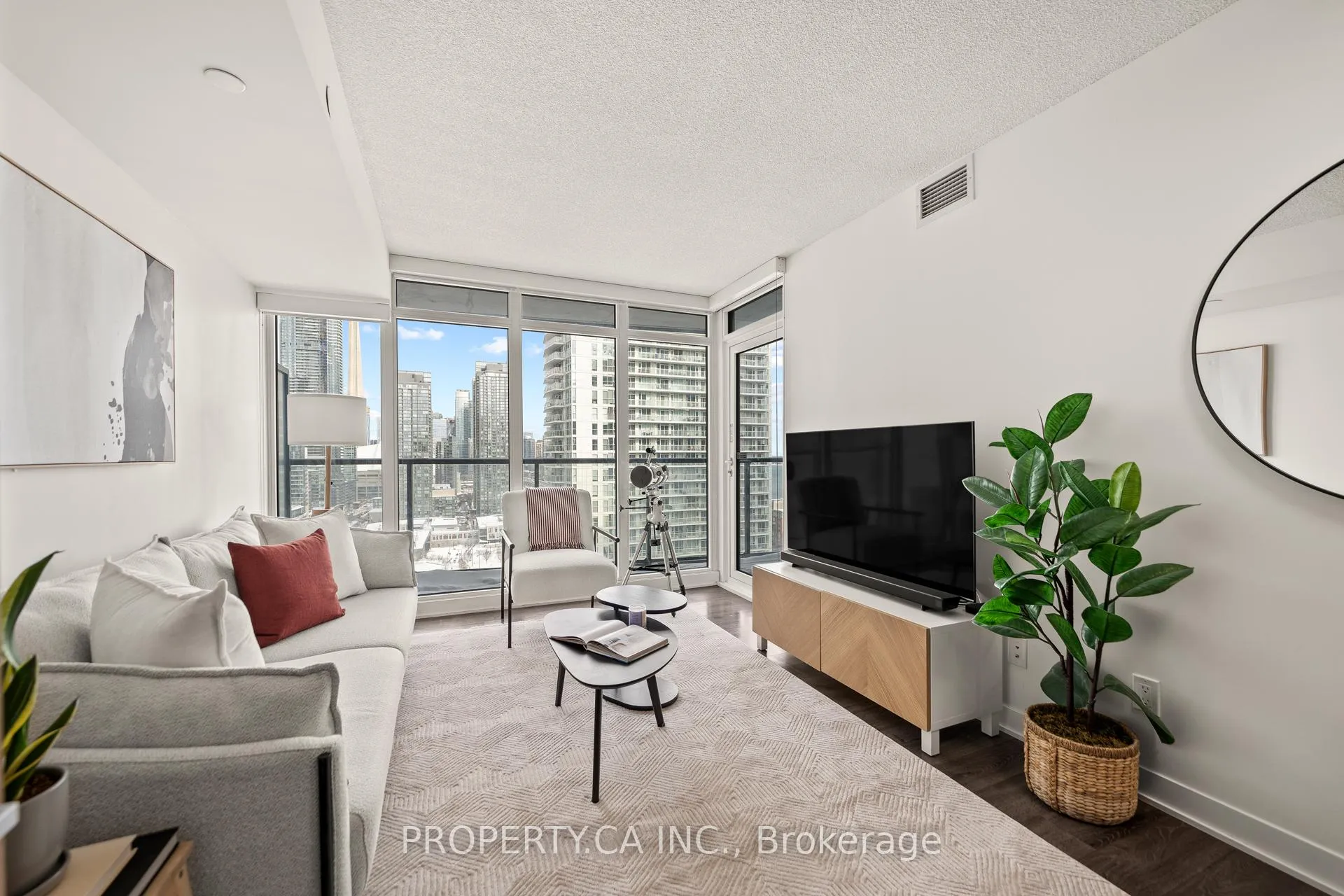 Photo 3 of Unit 2610, 70 Queens Wharf Road, Toronto, Waterfront Communities — HOMEH