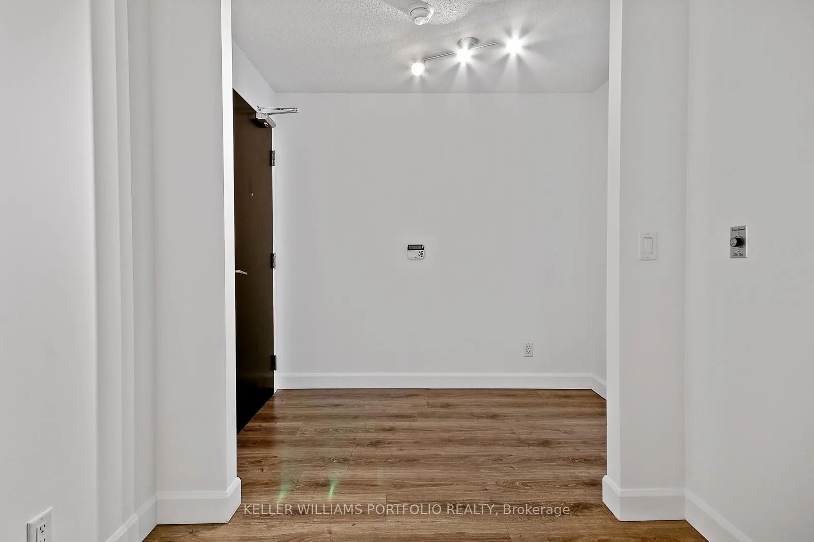 Photo 6 of Unit 2201, 18 Yonge Street, Toronto, Waterfront Communities — HOMEH