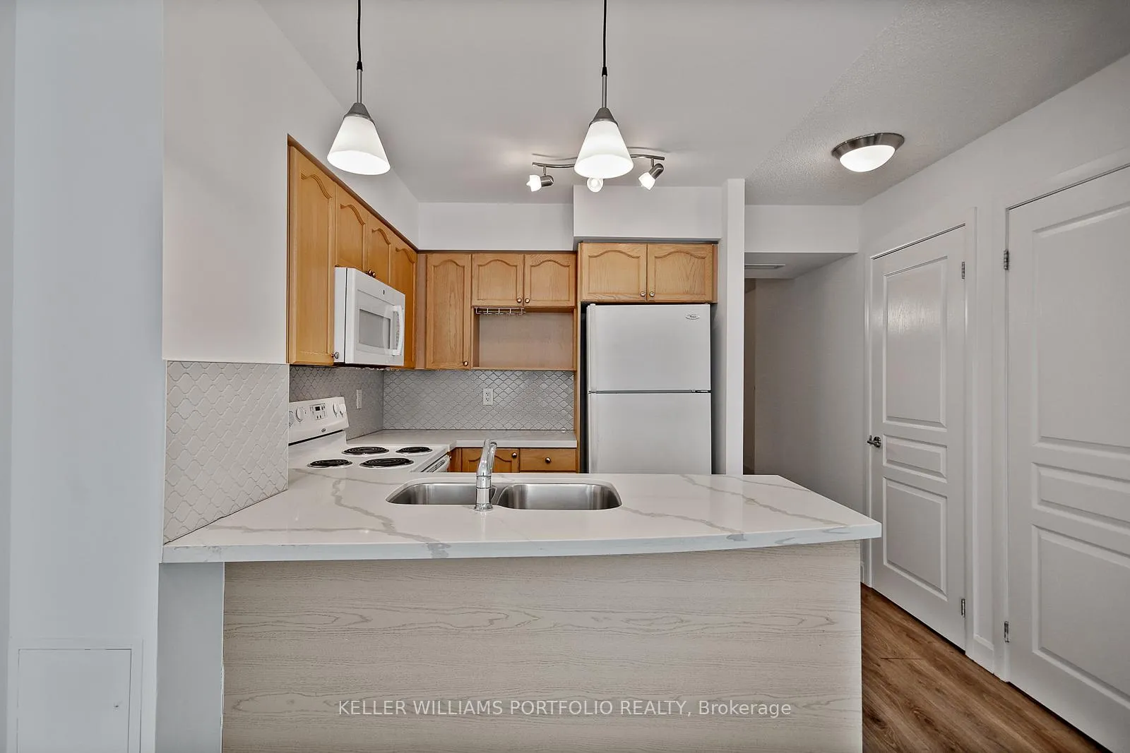 Photo 10 of Unit 2201, 18 Yonge Street, Toronto, Waterfront Communities — HOMEH