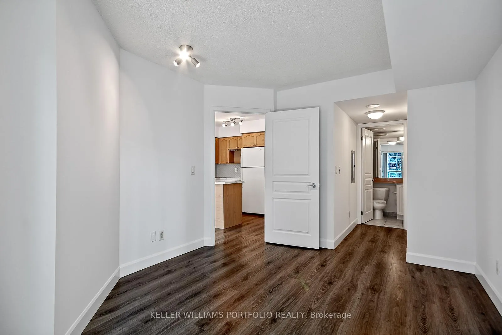 Photo 19 of Unit 2201, 18 Yonge Street, Toronto, Waterfront Communities — HOMEH