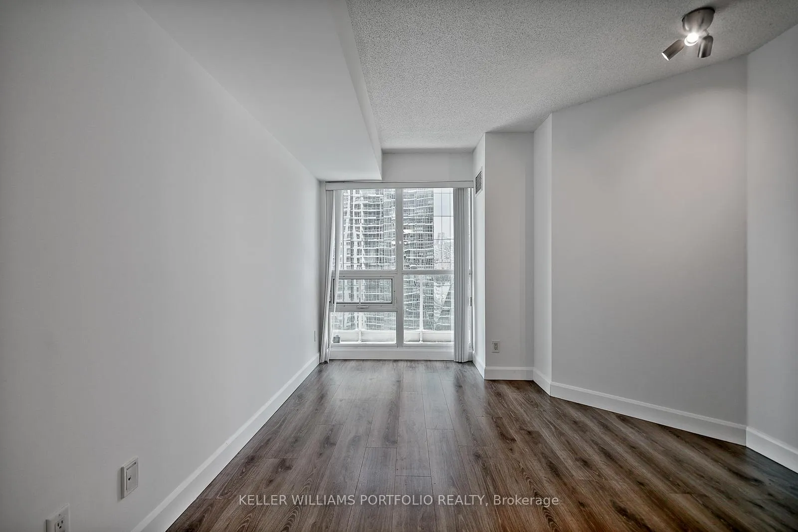 Photo 21 of Unit 2201, 18 Yonge Street, Toronto, Waterfront Communities — HOMEH