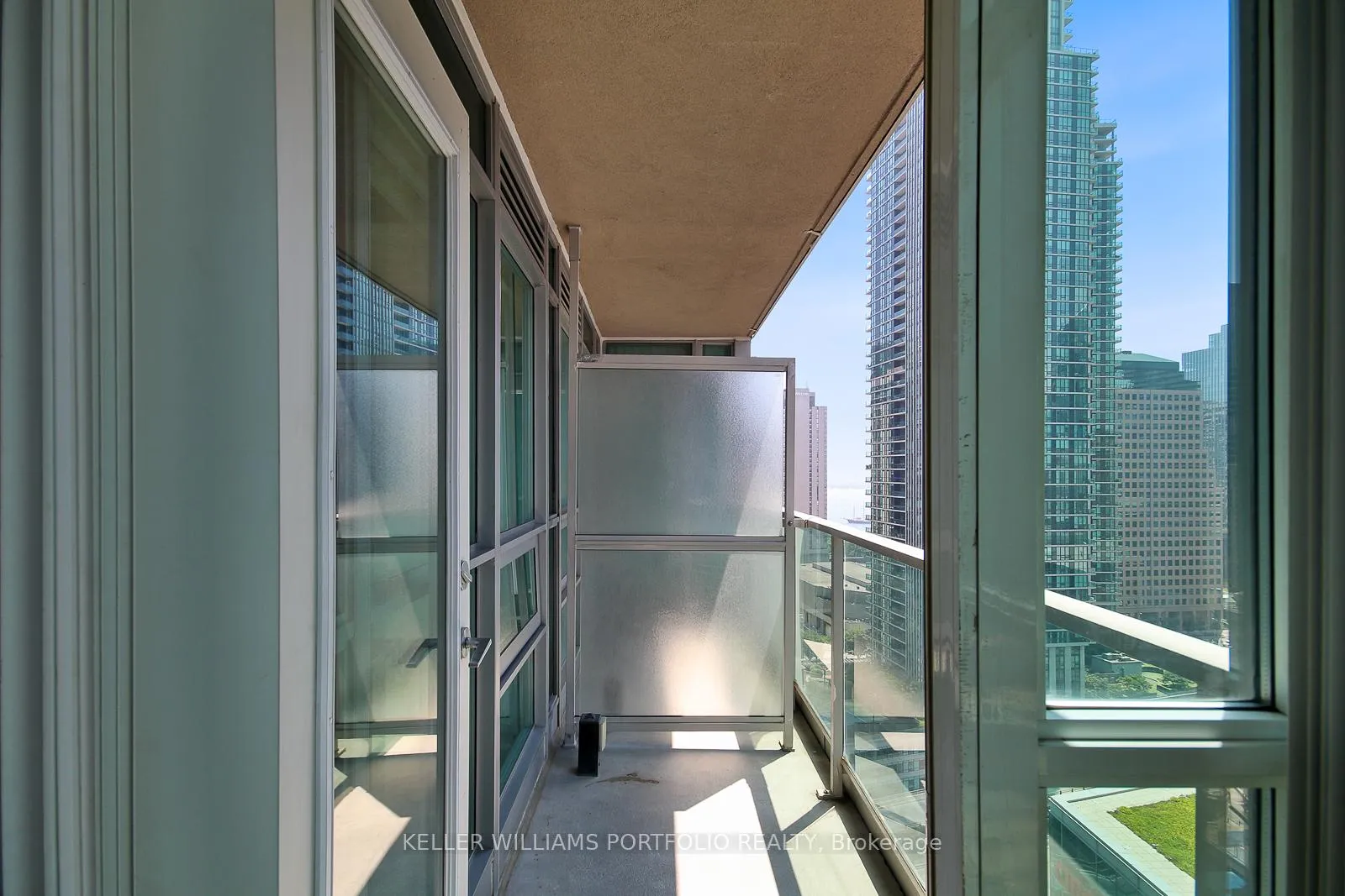 Photo 25 of Unit 2201, 18 Yonge Street, Toronto, Waterfront Communities — HOMEH