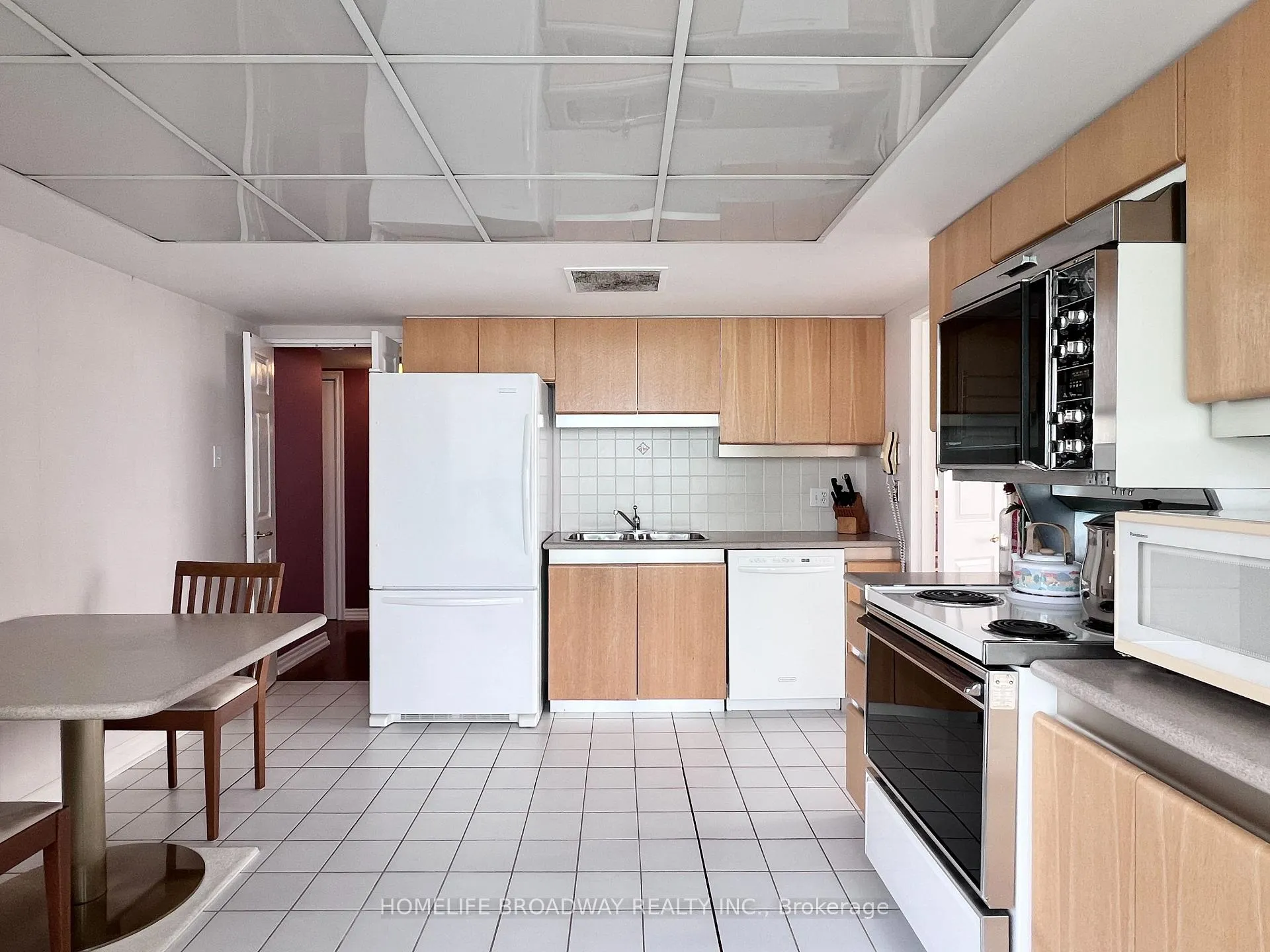 Photo 14 of Unit 3001, 65 Harbour Square, Toronto, Waterfront Communities — HOMEH