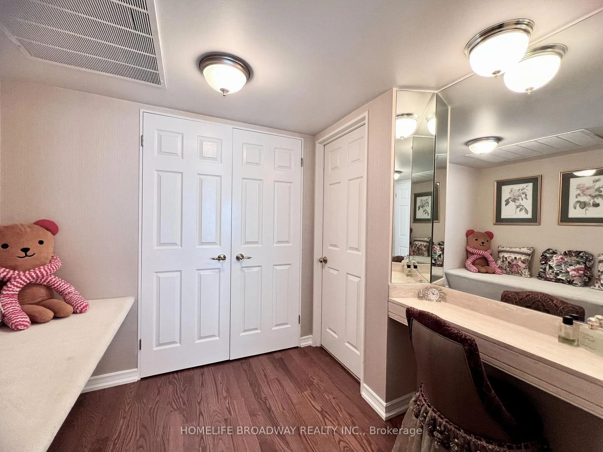 Photo 18 of Unit 3001, 65 Harbour Square, Toronto, Waterfront Communities — HOMEH