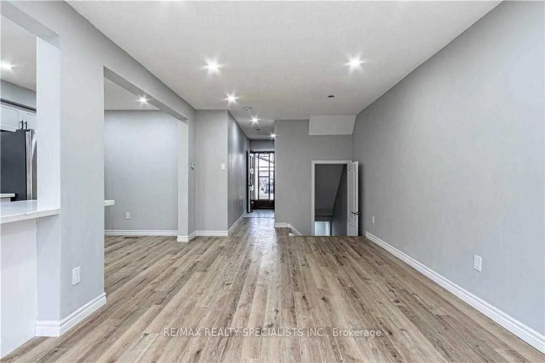 Photo 4 of Unit 55, 46 Cedarwoods Crescent, Kitchener, Vanier - Kitchener — HOMEH