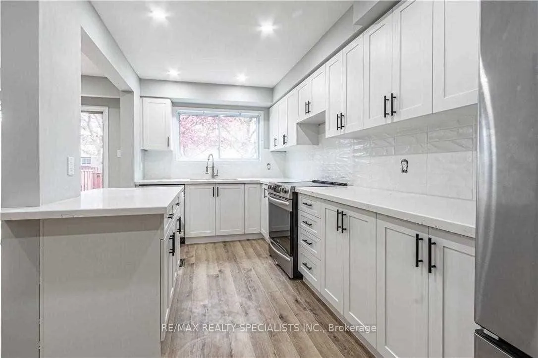 Photo 5 of Unit 55, 46 Cedarwoods Crescent, Kitchener, Vanier - Kitchener — HOMEH