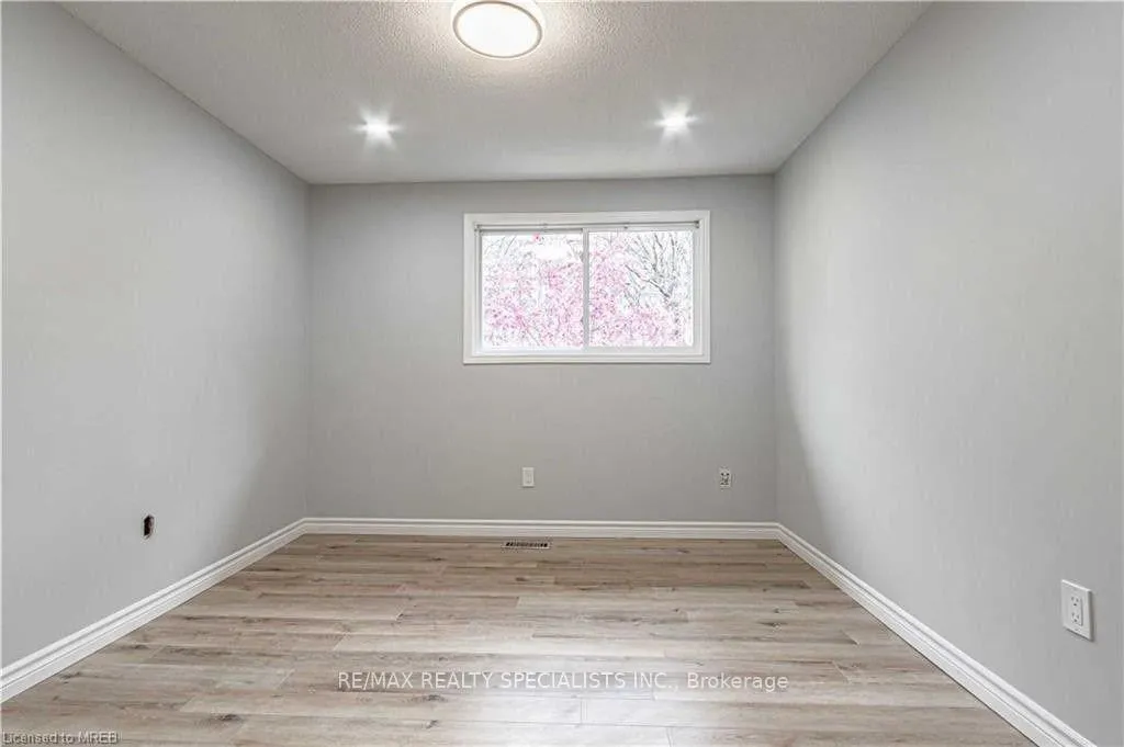 Photo 13 of Unit 55, 46 Cedarwoods Crescent, Kitchener, Vanier - Kitchener — HOMEH