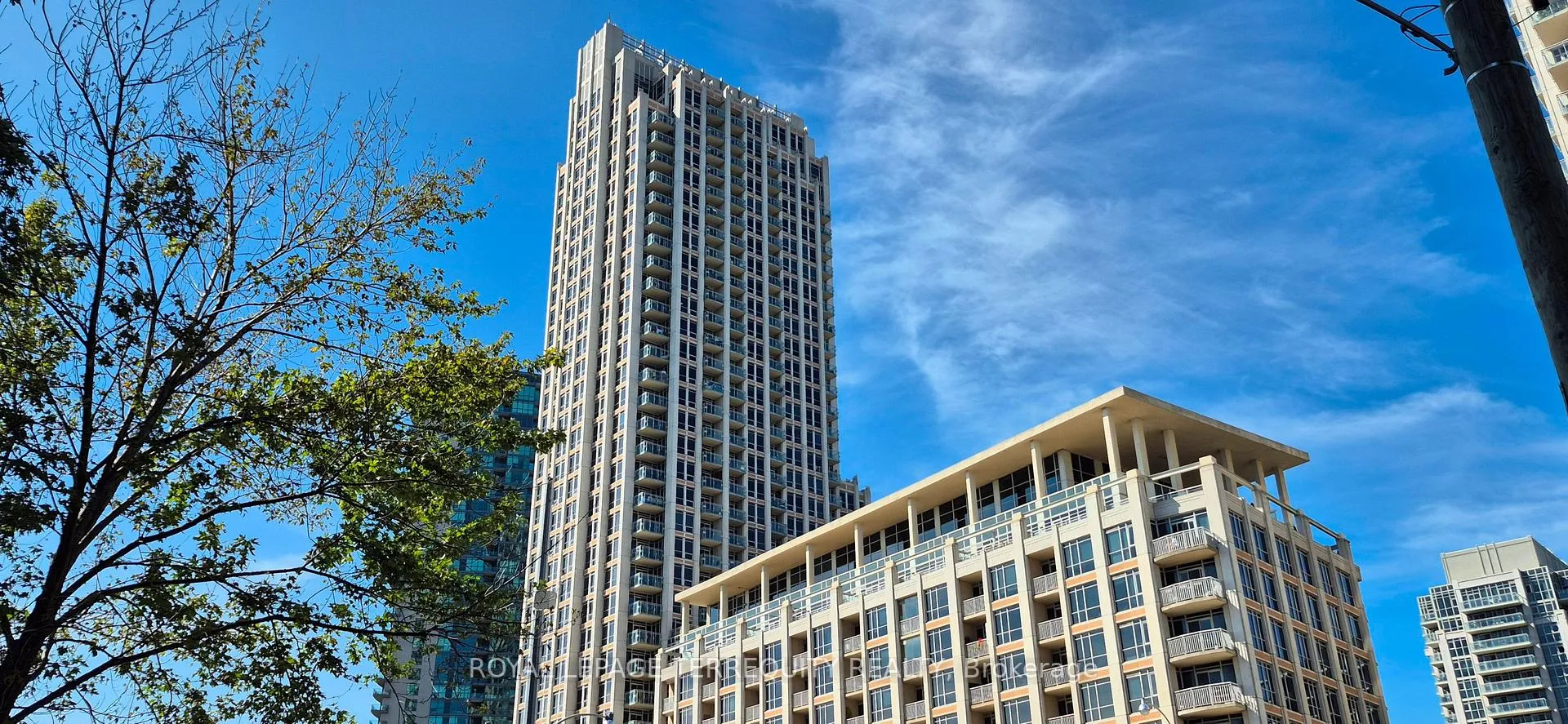 Photo 1 of Unit 431, 628 Fleet Street, Toronto, Niagara — HOMEH