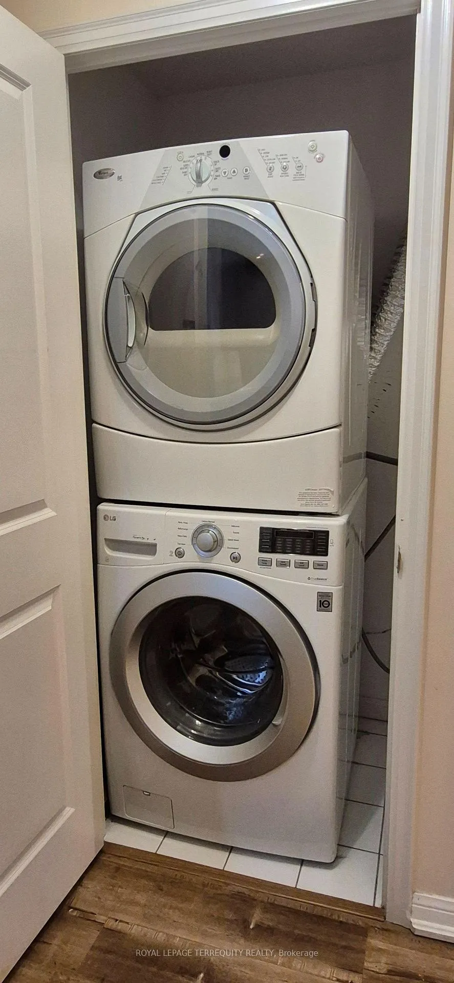 Photo 6 of Unit 431, 628 Fleet Street, Toronto, Niagara — HOMEH