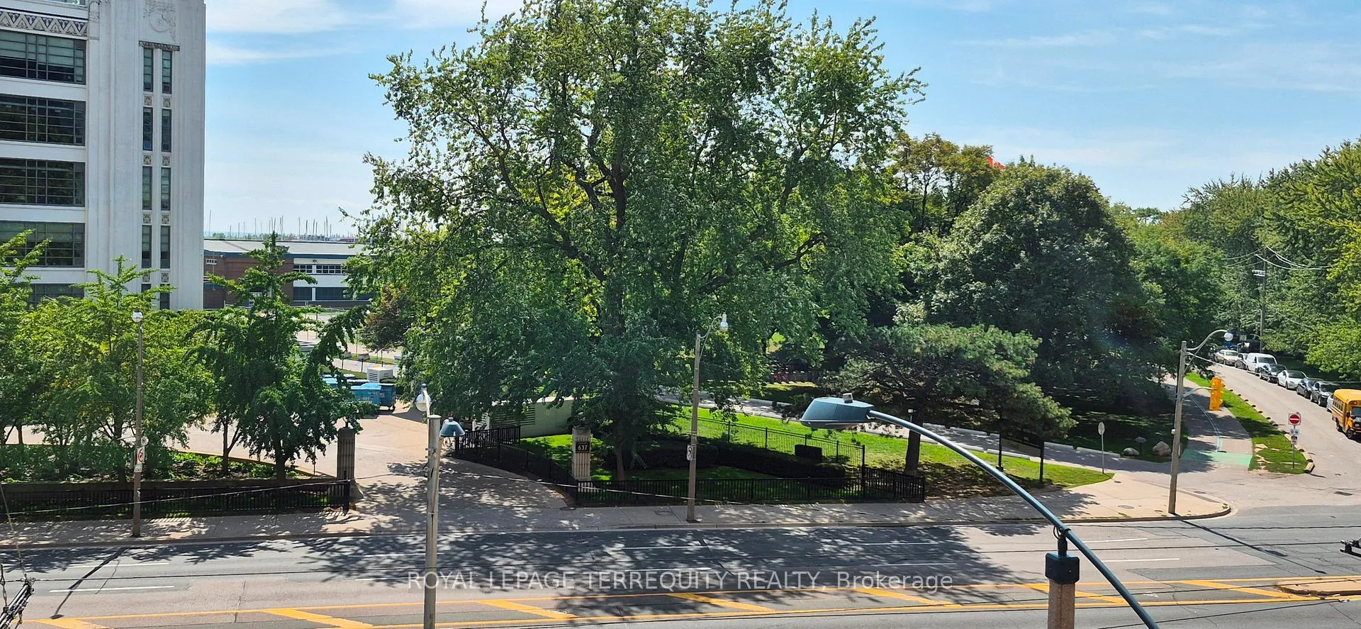 Photo 7 of Unit 431, 628 Fleet Street, Toronto, Niagara — HOMEH