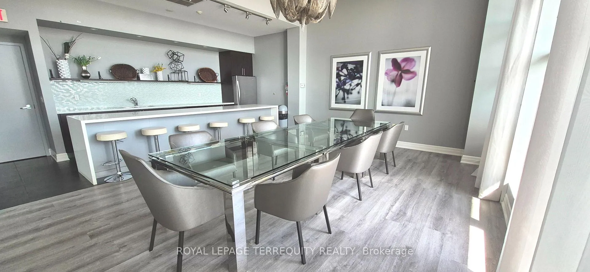 Photo 14 of Unit 431, 628 Fleet Street, Toronto, Niagara — HOMEH