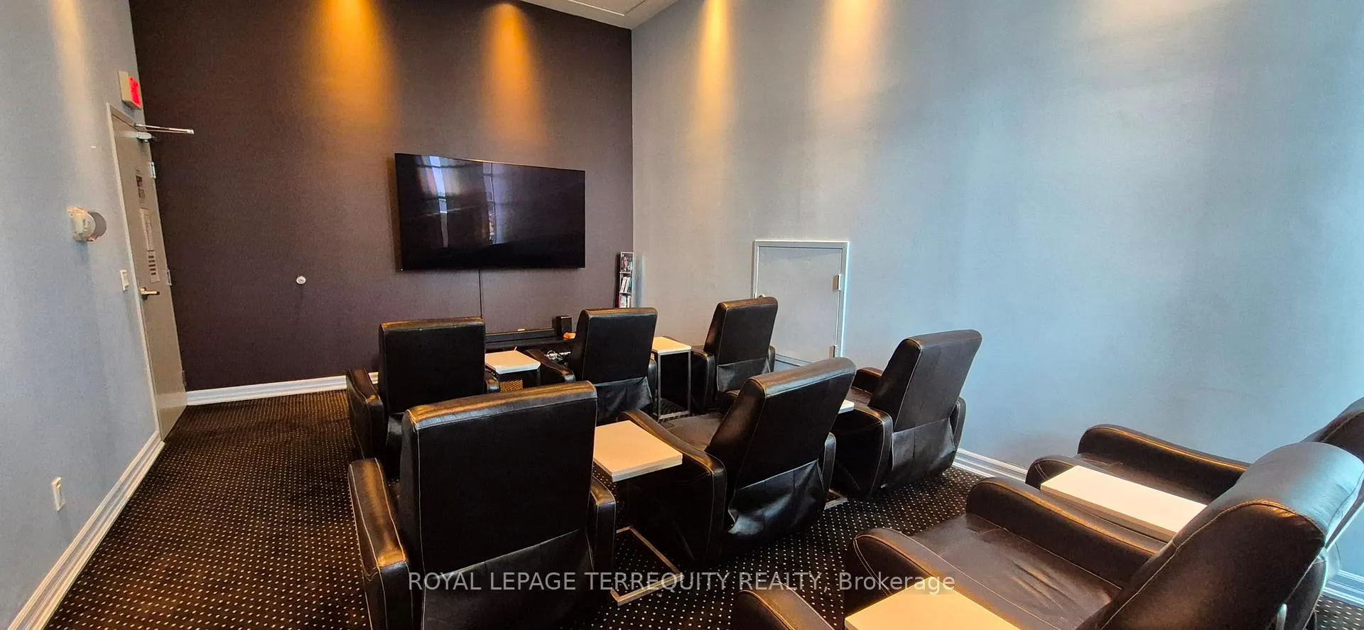 Photo 17 of Unit 431, 628 Fleet Street, Toronto, Niagara — HOMEH