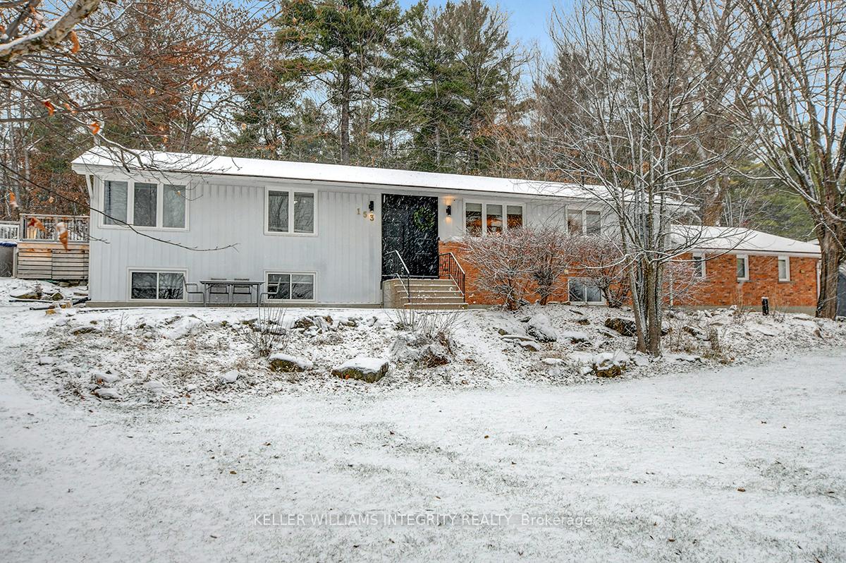 Photo 1 of 153 Pineridge Road, Ottawa, Carp — HOMEH