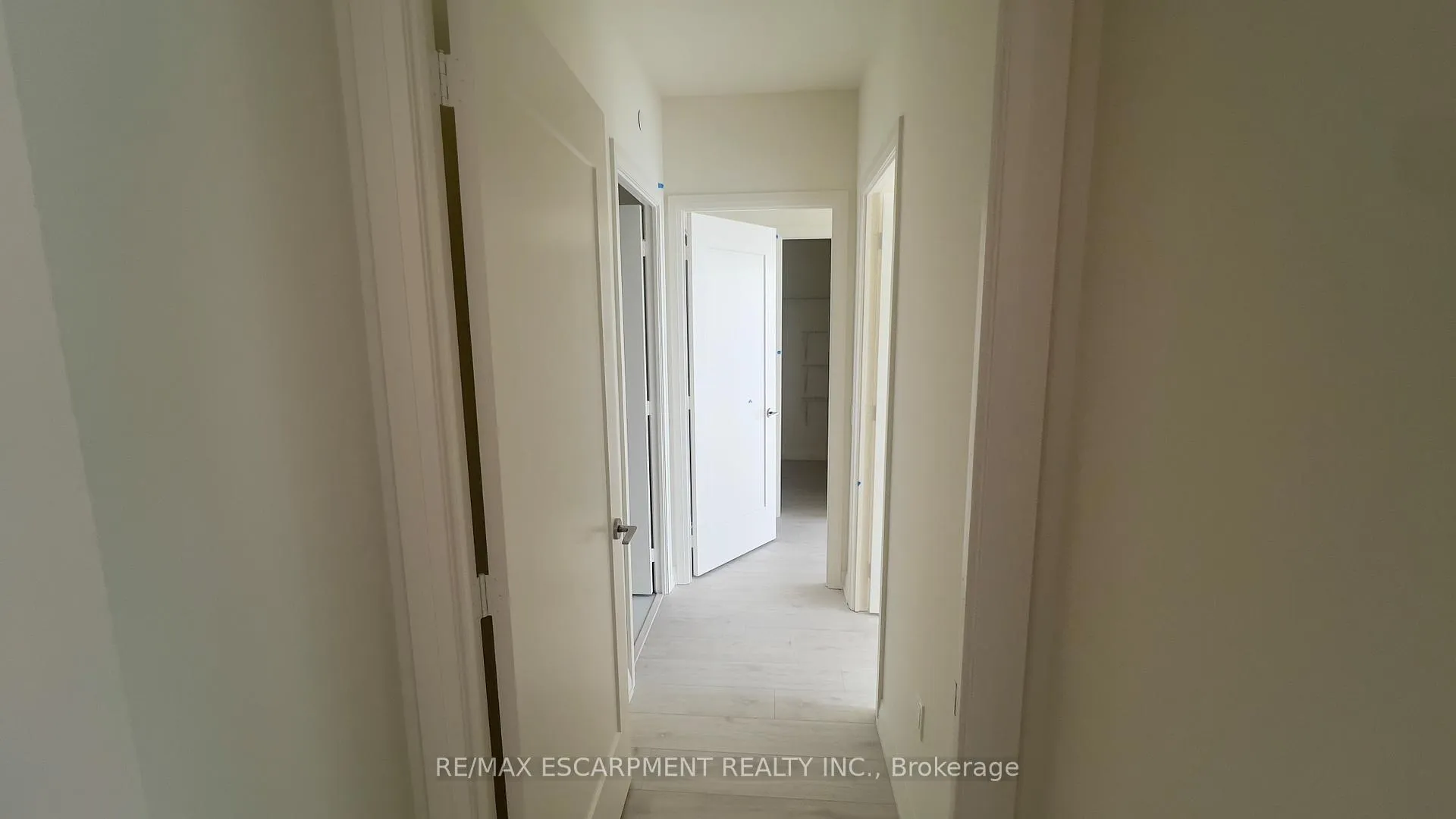 Photo 7 of Unit 1512, 8960 Jane Street, Vaughan, Vellore Village — HOMEH