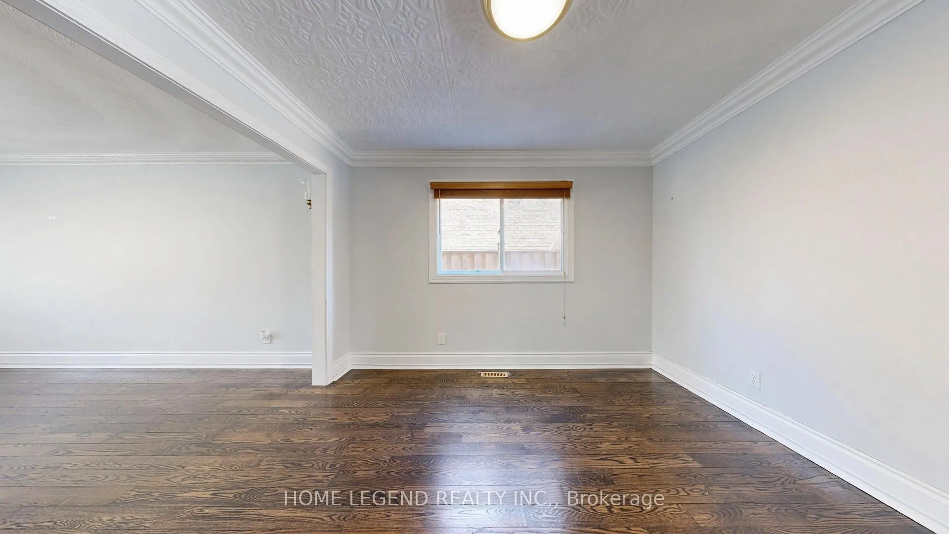 Photo 10 of 261 Fincham Avenue, Markham, Markham Village — HOMEH