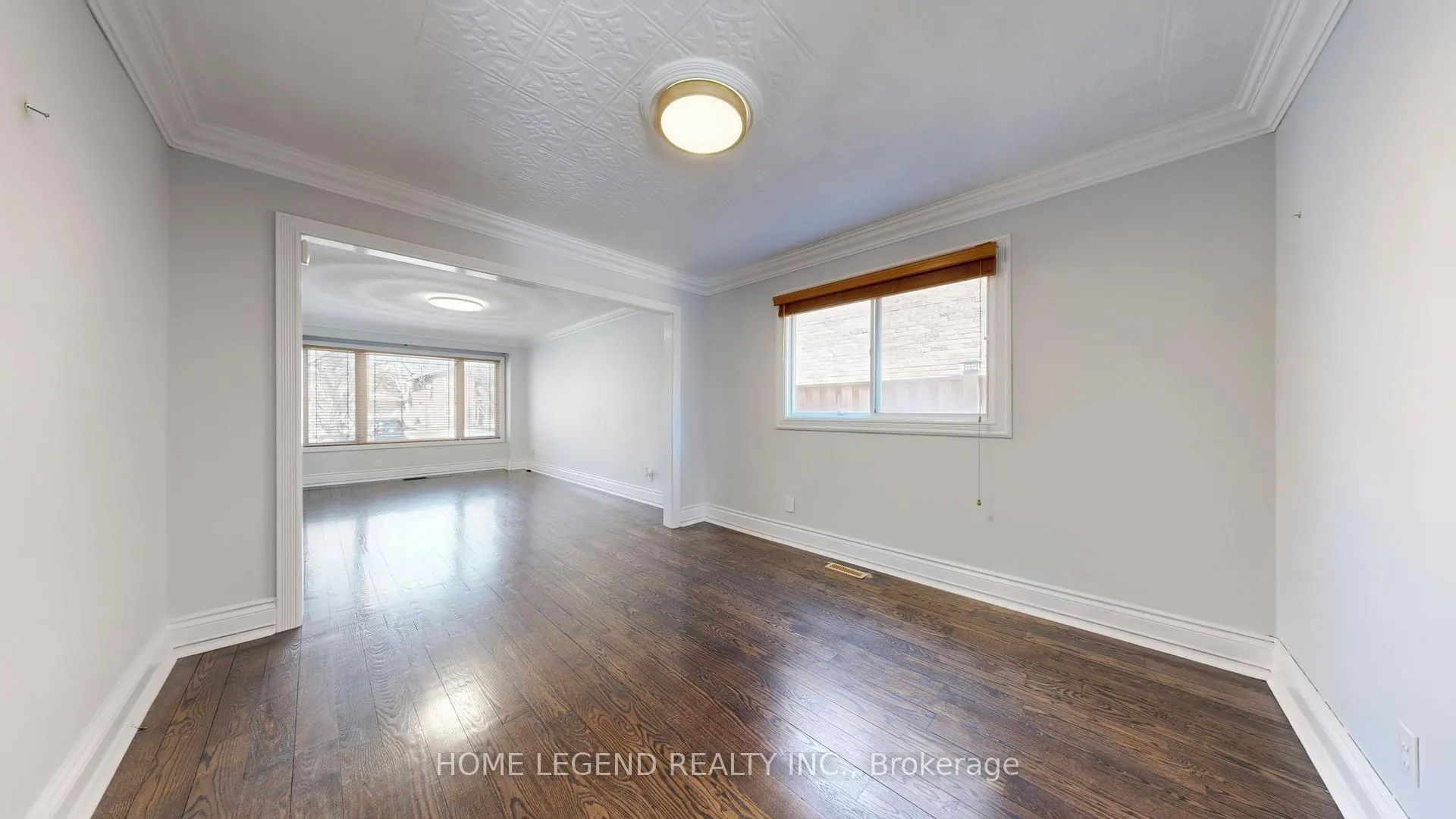 Photo 11 of 261 Fincham Avenue, Markham, Markham Village — HOMEH