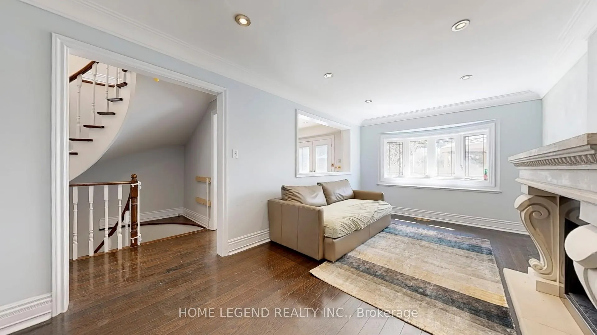 Photo 16 of 261 Fincham Avenue, Markham, Markham Village — HOMEH