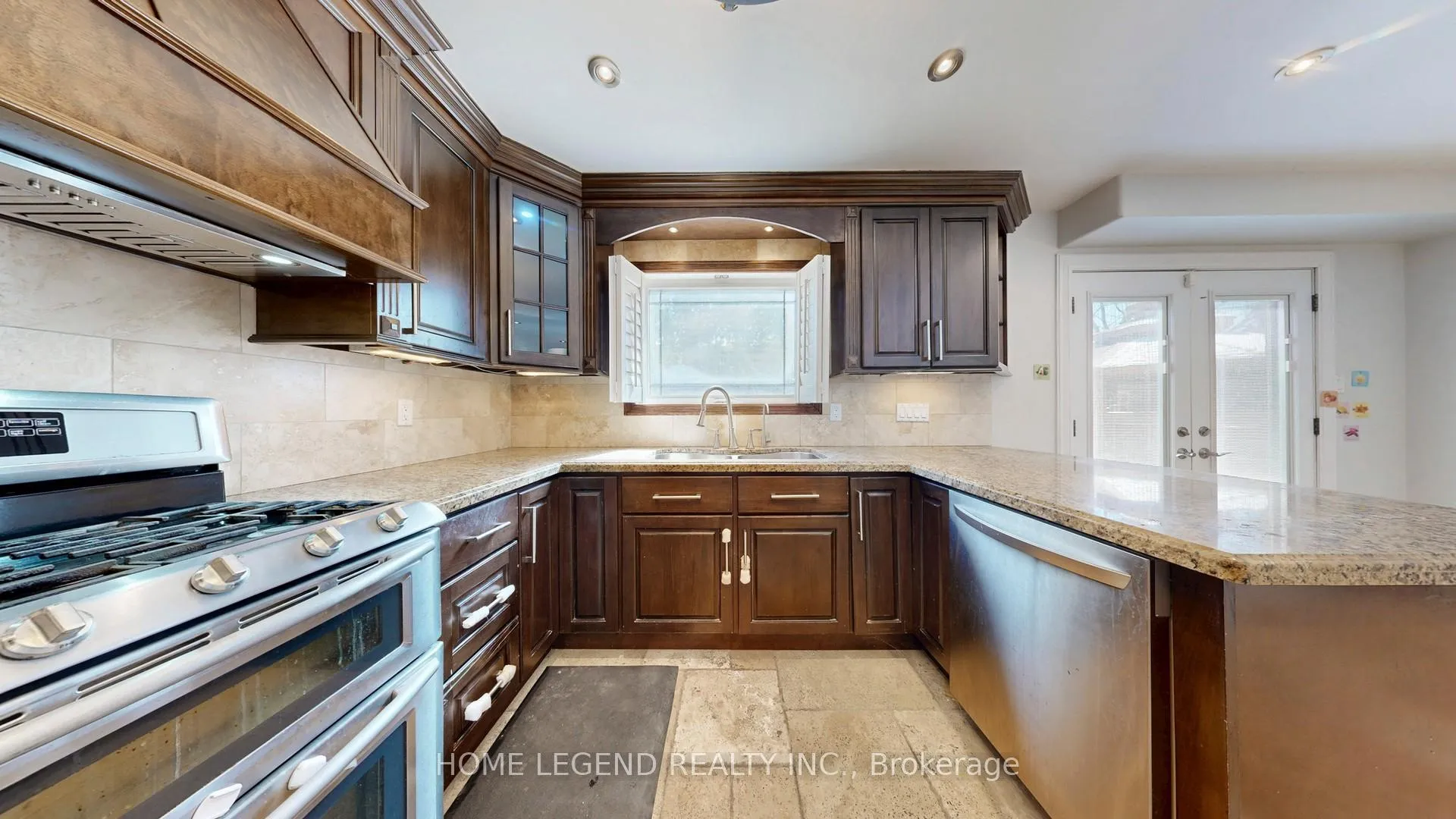 Photo 24 of 261 Fincham Avenue, Markham, Markham Village — HOMEH