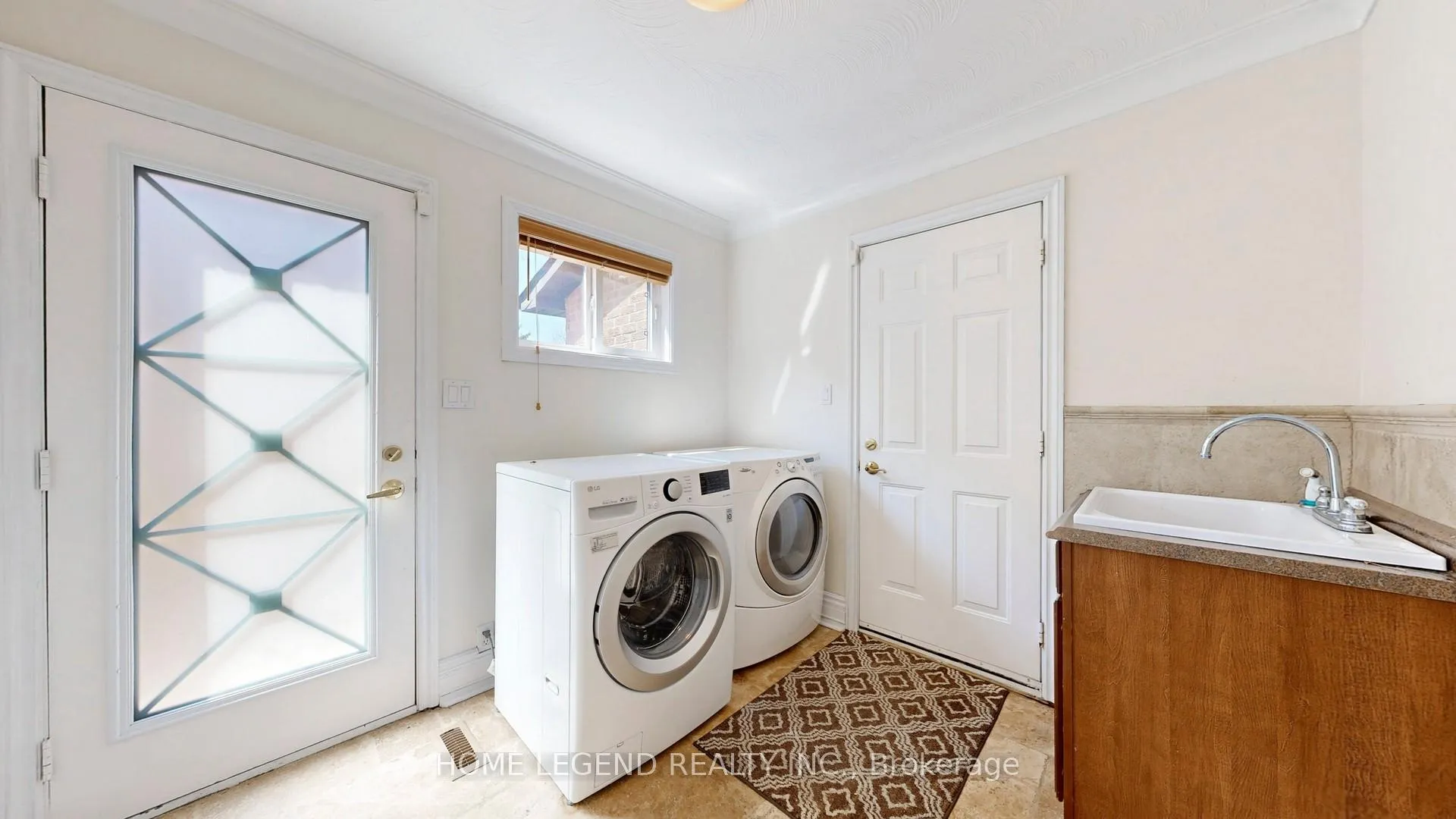 Photo 26 of 261 Fincham Avenue, Markham, Markham Village — HOMEH