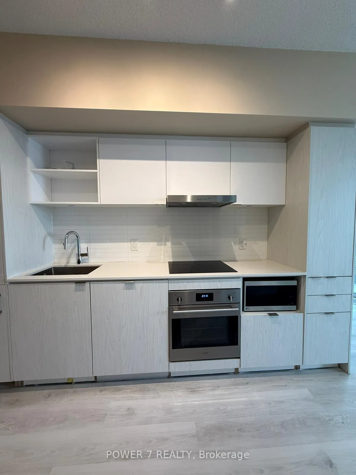 Photo 2 of Unit 1909, 55 Cooper Street, Toronto, Waterfront Communities — HOMEH