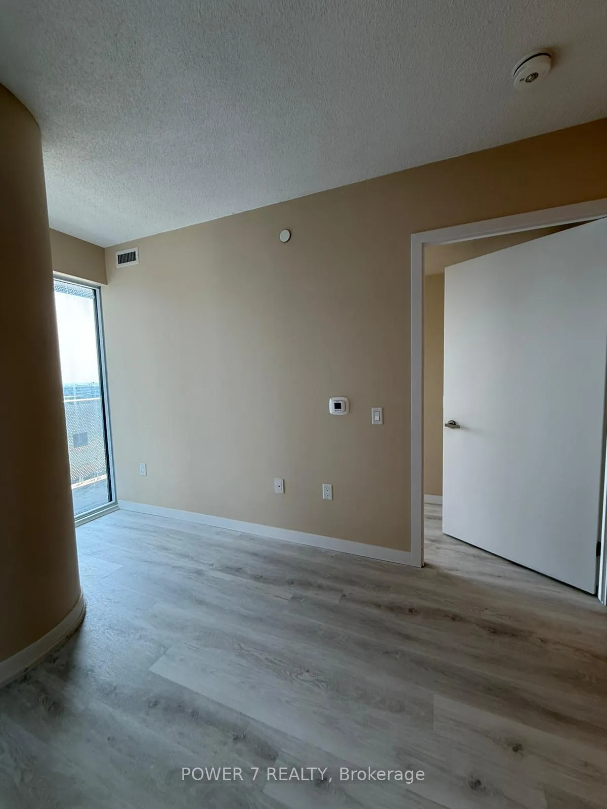 Photo 6 of Unit 1909, 55 Cooper Street, Toronto, Waterfront Communities — HOMEH