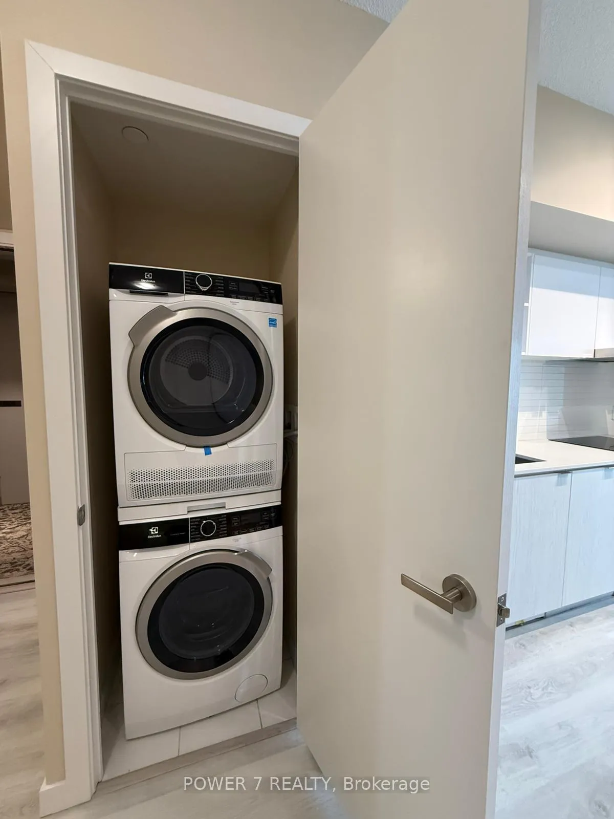 Photo 9 of Unit 1909, 55 Cooper Street, Toronto, Waterfront Communities — HOMEH