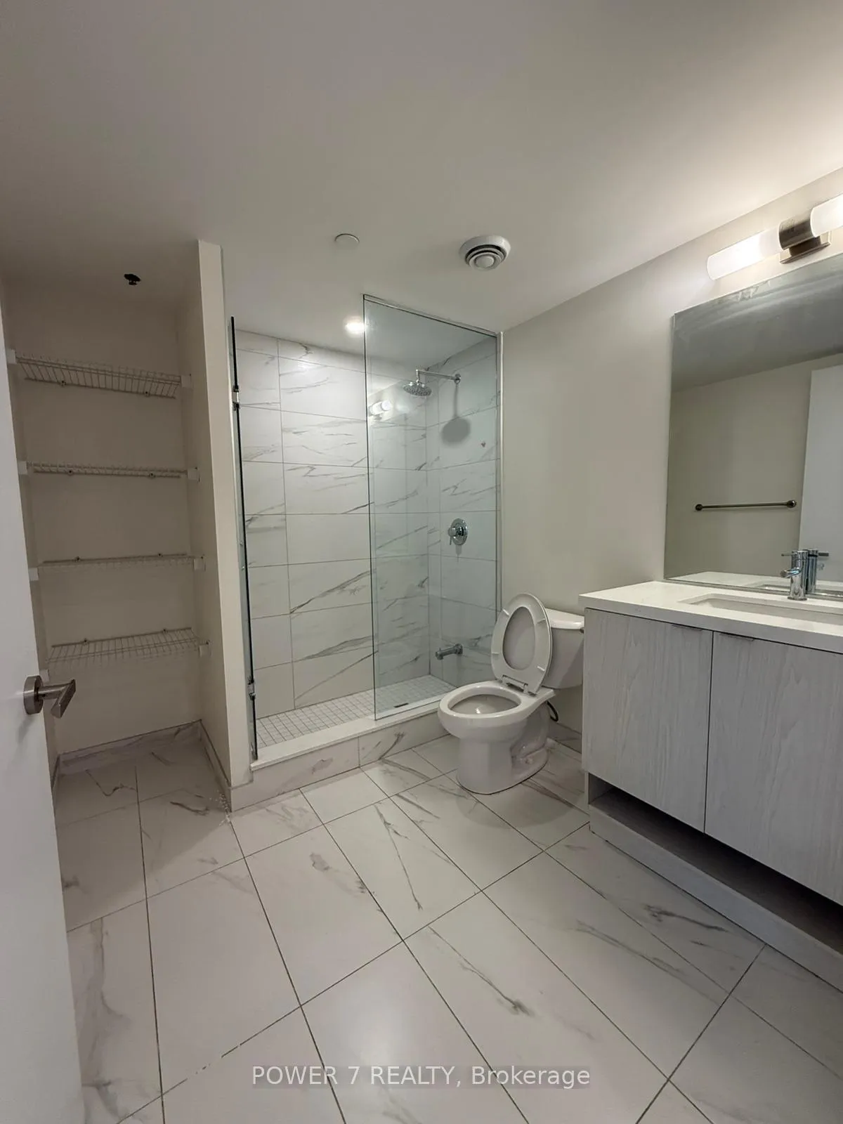 Photo 10 of Unit 1909, 55 Cooper Street, Toronto, Waterfront Communities — HOMEH
