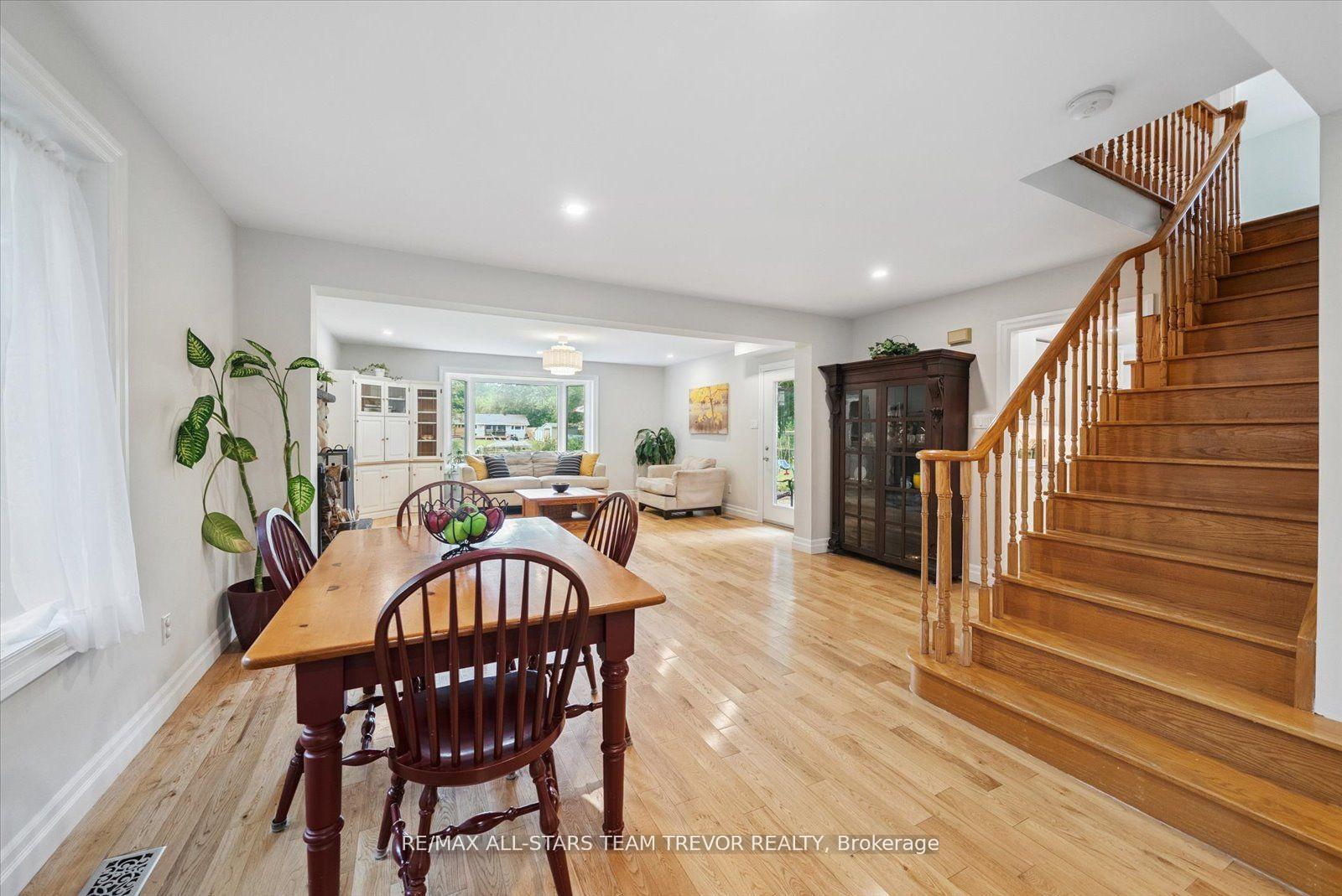 Photo 4 of 219 Willow Drive, Georgina, Keswick South — HOMEH