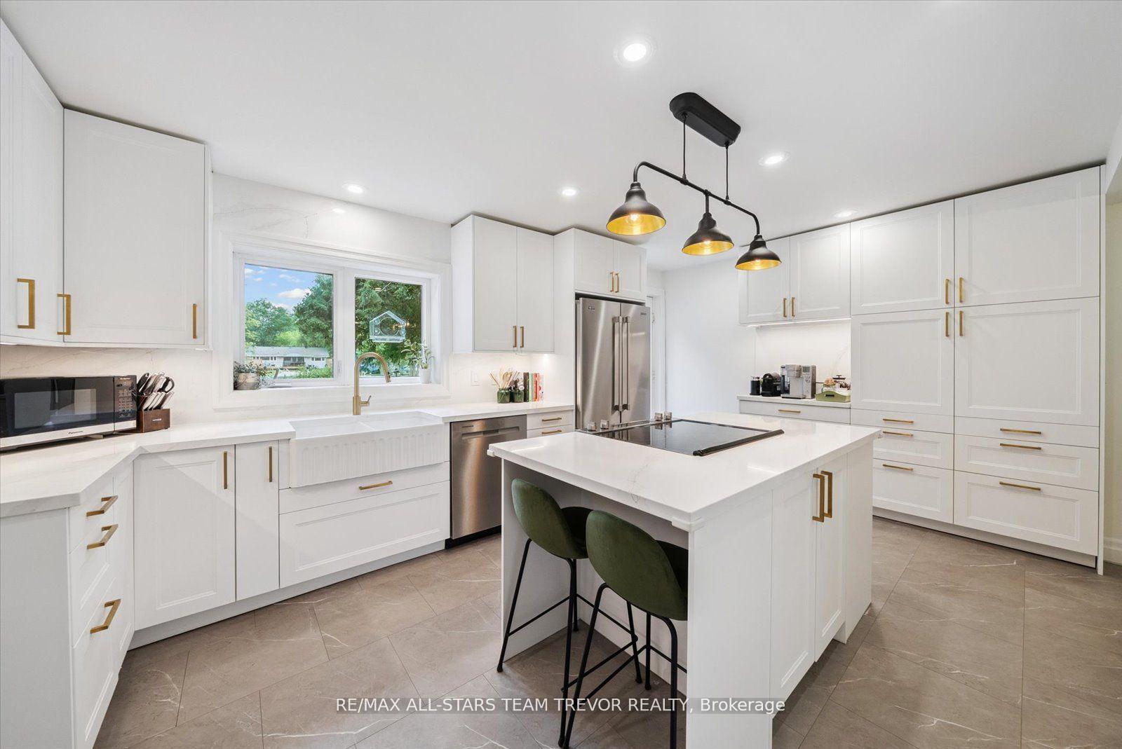 Photo 9 of 219 Willow Drive, Georgina, Keswick South — HOMEH