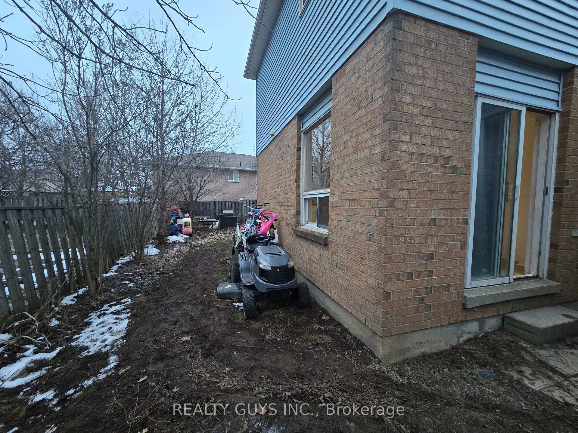 Photo 26 of 542 Westman Avenue, Peterborough, Otonabee Ward 1 — HOMEH