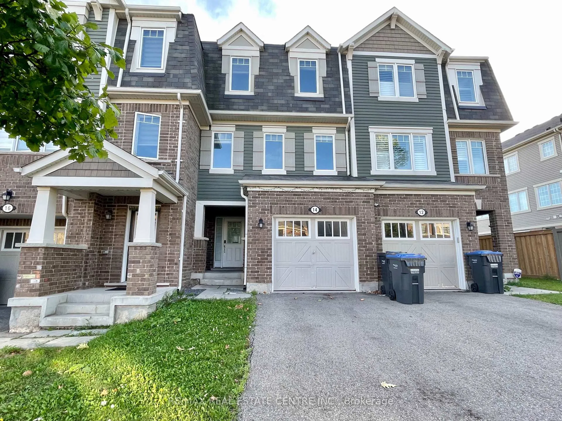 Front of 14 Quillberry Close