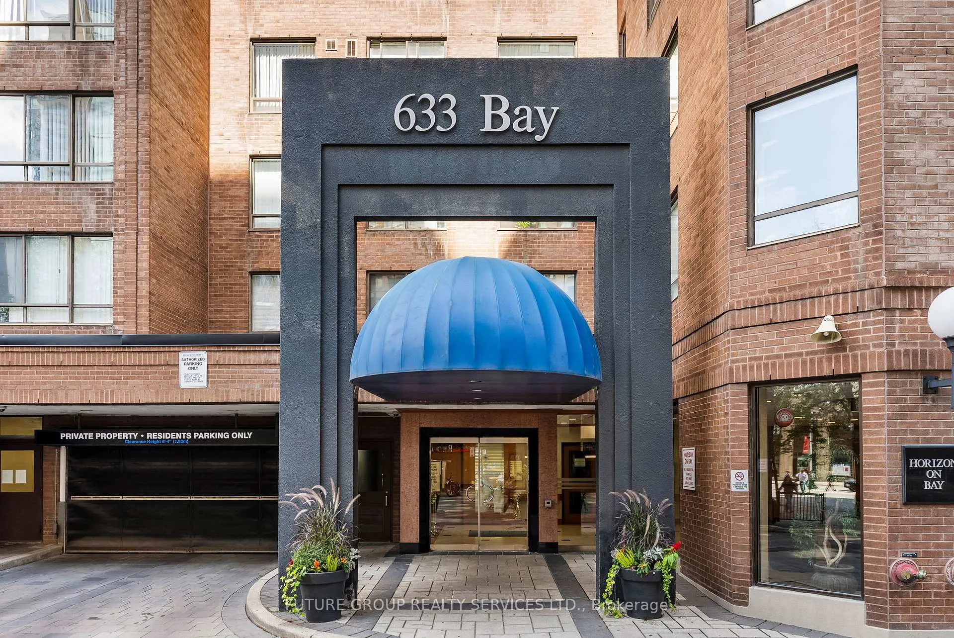 Photo 1 of Unit 2209, 633 Bay Street, Toronto, Bay Street Corridor — HOMEH
