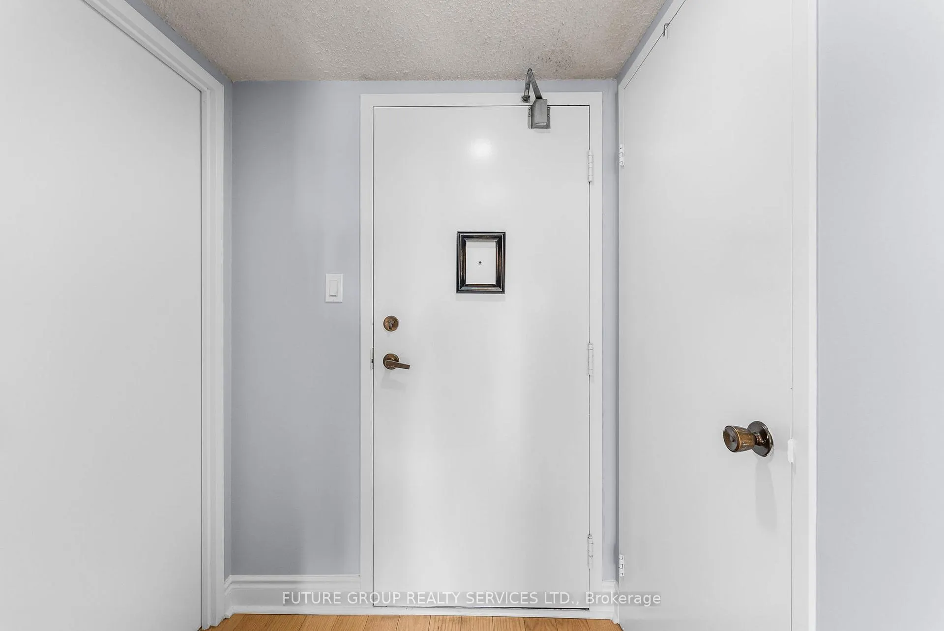 Photo 5 of Unit 2209, 633 Bay Street, Toronto, Bay Street Corridor — HOMEH