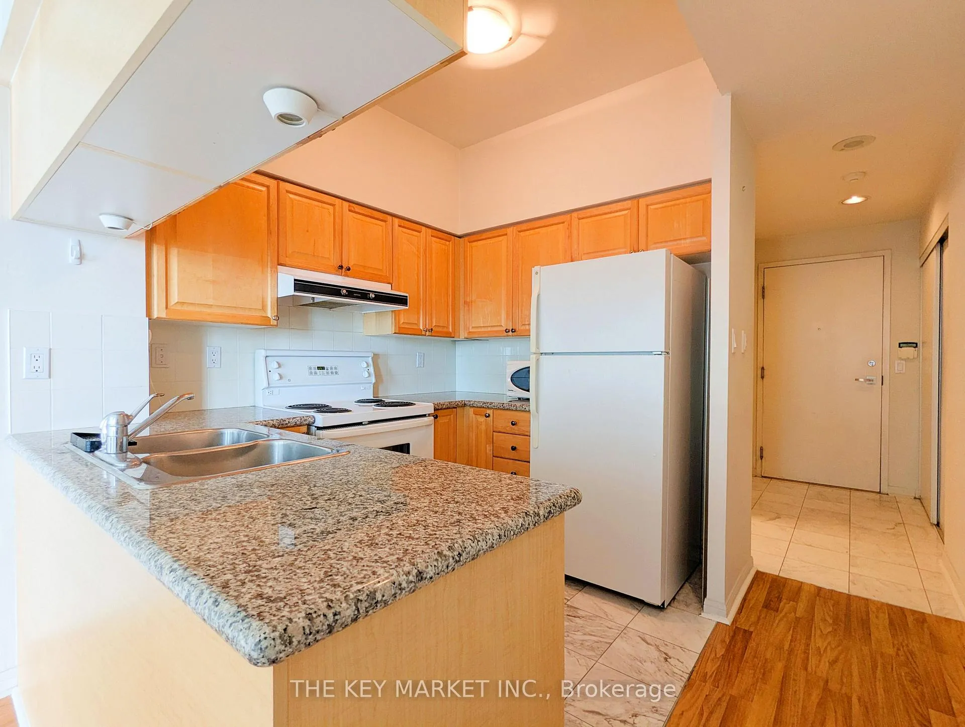 Photo 28 of Unit 1026, 230 Queens Quay W, Toronto, Waterfront Communities — HOMEH